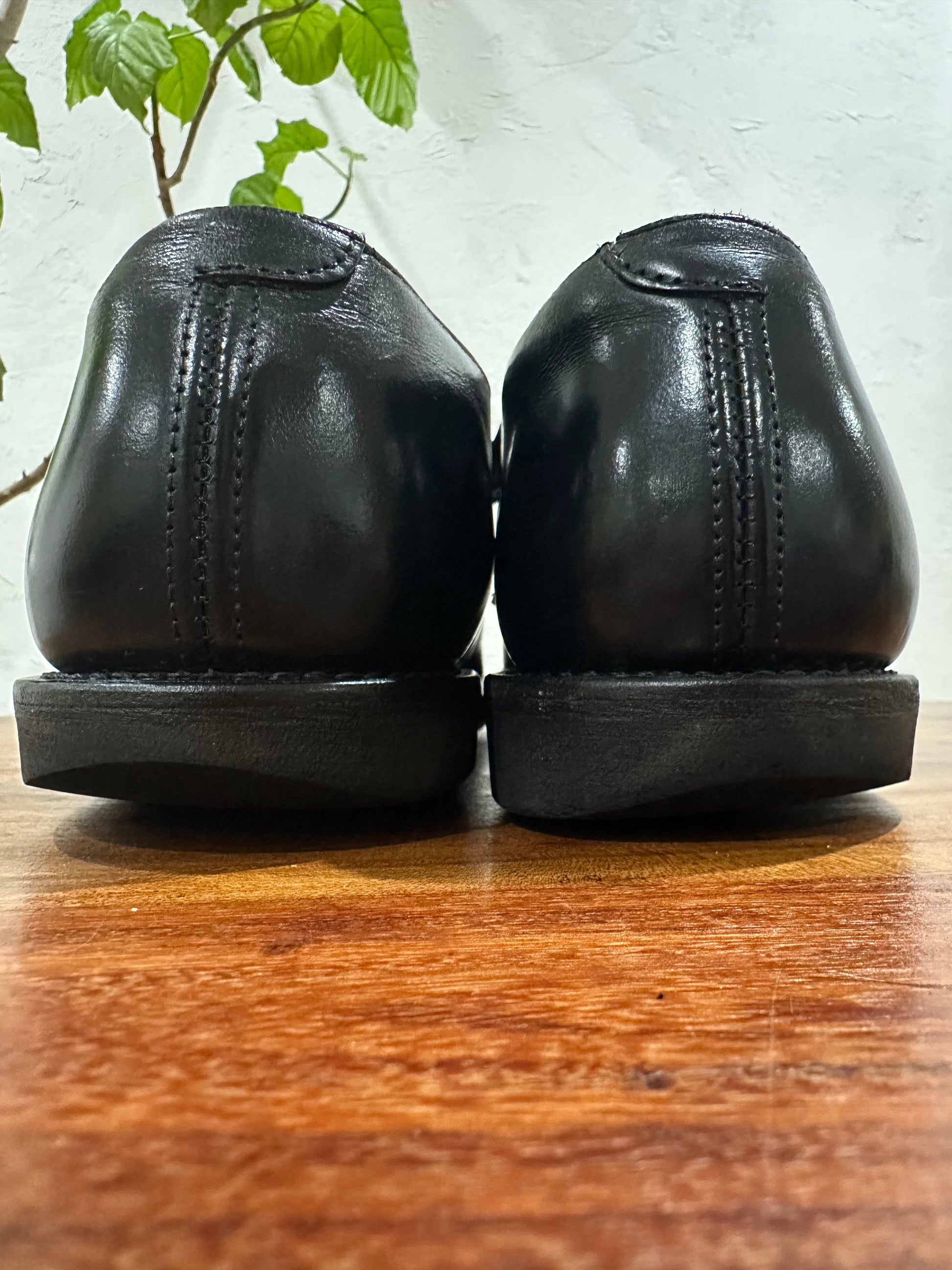 Red Wing (レッドウィング) 101 Postman Oxford ブラック (Black) ブラック・シャパラル (Black "Chaparral") ブラック・クッションクレープ (Black Cushion Crepe) used boots - heal_1 view
