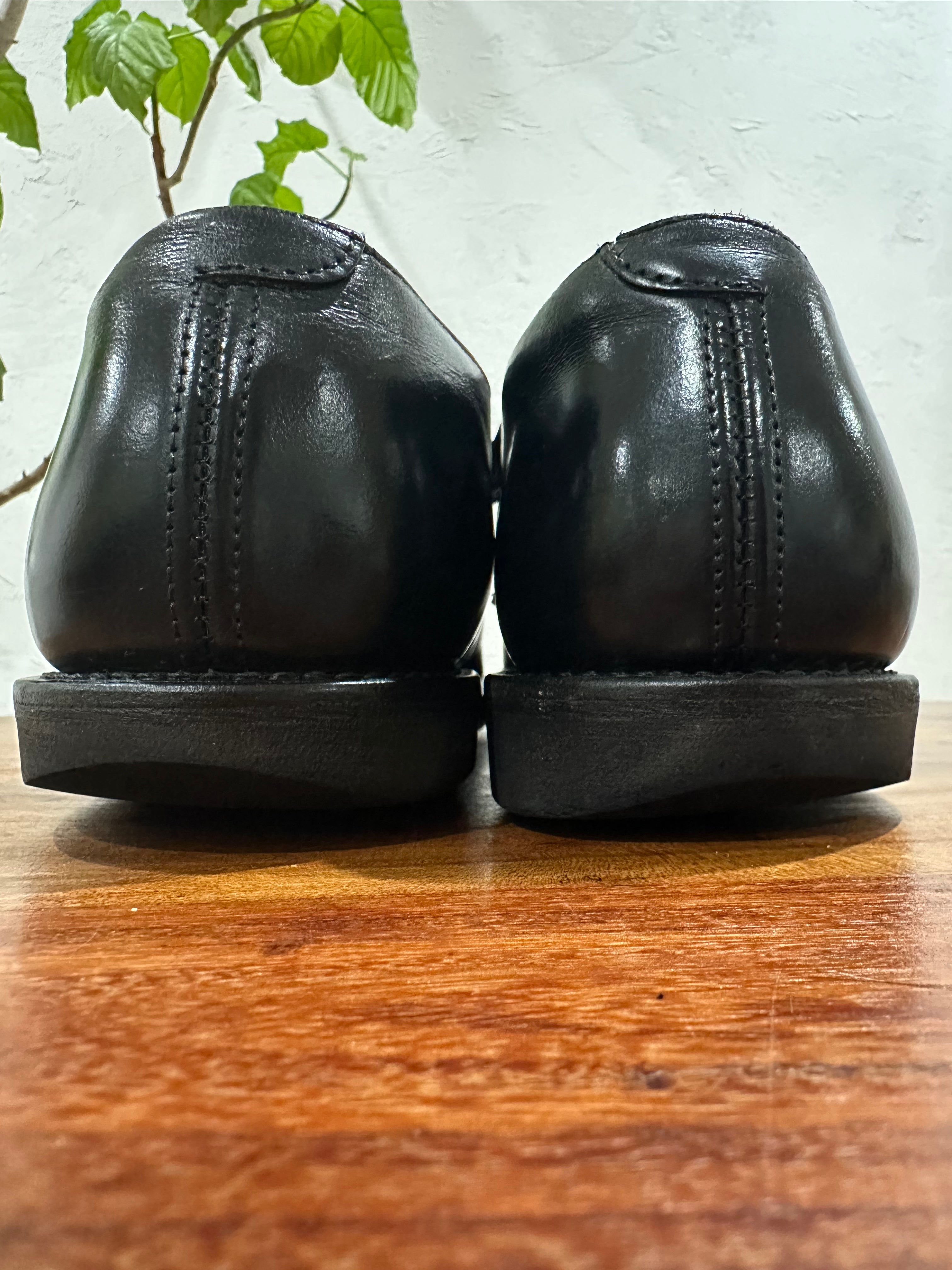 Red Wing (レッドウィング) 101 Postman Oxford ブラック (Black) ブラック・シャパラル (Black "Chaparral") ブラック・クッションクレープ (Black Cushion Crepe) used boots - heal_1 view