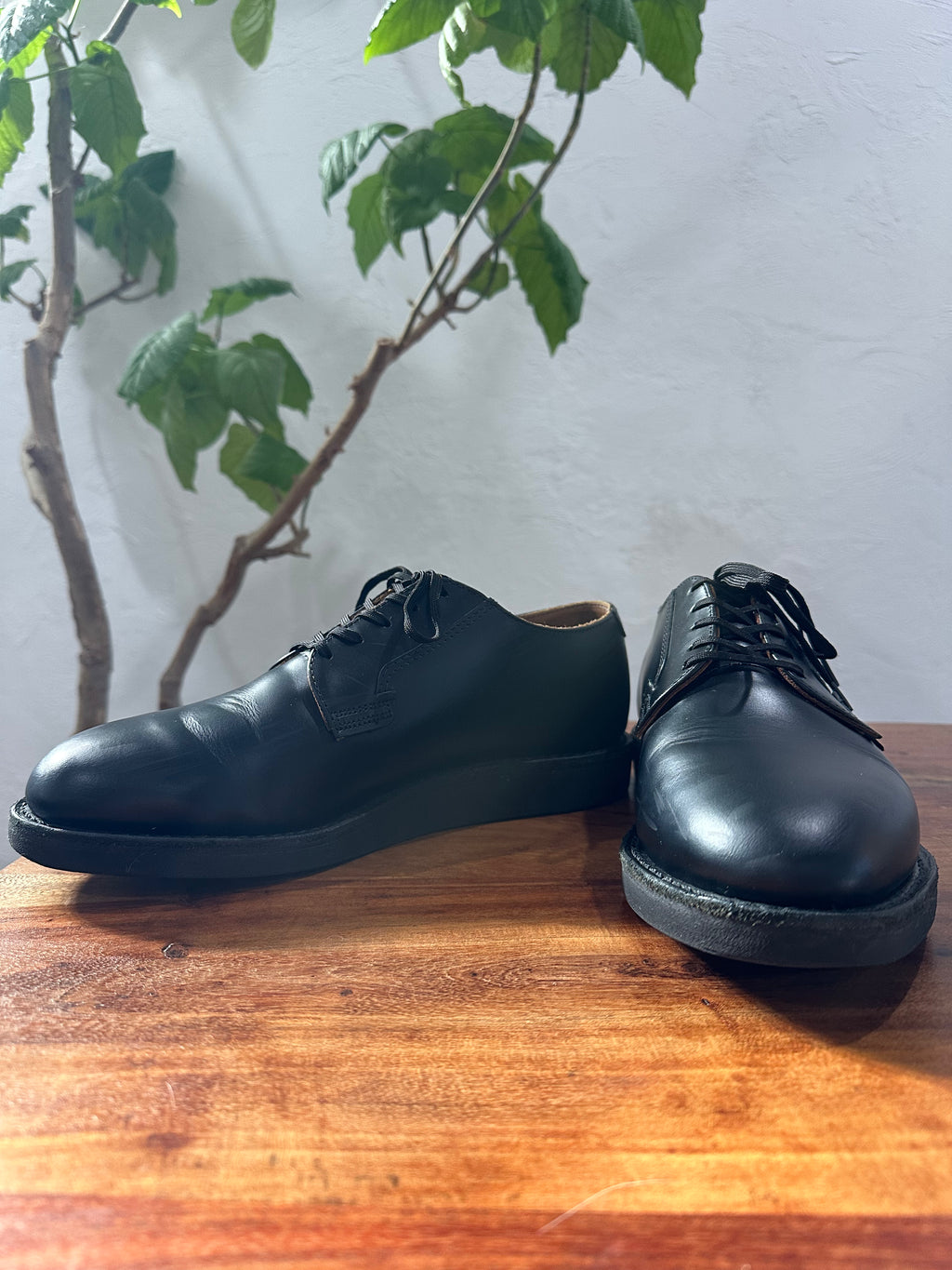 Red Wing (レッドウィング) 101 Postman Oxford ブラック (Black) ブラック・シャパラル (Black "Chaparral") ブラック・クッションクレープ (Black Cushion Crepe) used boots - fr_2 view