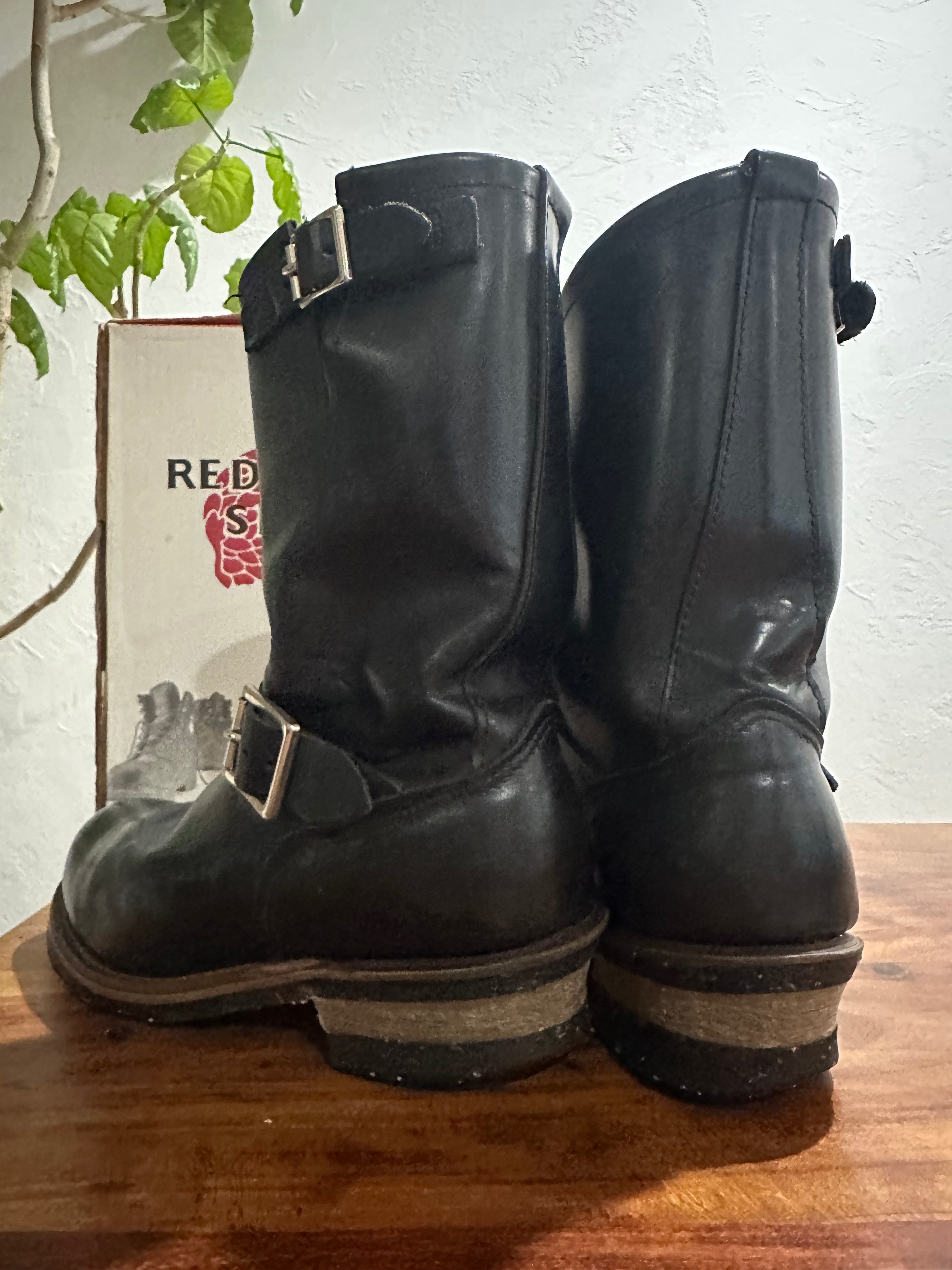 Red Wing (レッドウィング) 2268 11" Engineer Boots (Steel-toe) ブラック (Black) ブラック・クローム (Black Chrome) ブラック・ネオプレーン・コードソール (Black Neoprene Cord) used boots - back_1 view