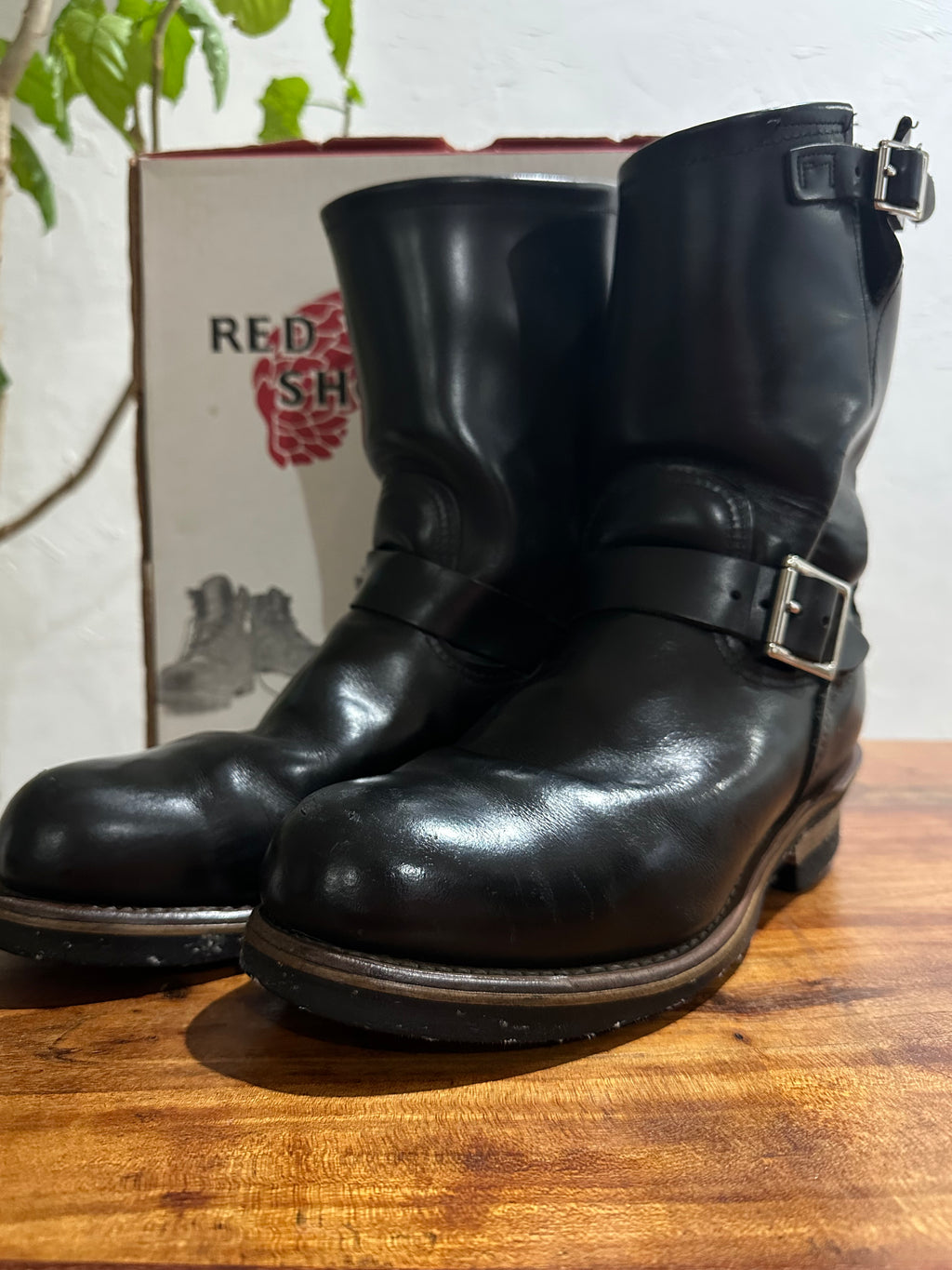 Red Wing (レッドウィング) 2268 11" Engineer Boots (Steel-toe) ブラック (Black) ブラック・クローム (Black Chrome) ブラック・ネオプレーン・コードソール (Black Neoprene Cord) used boots - toe_3 view