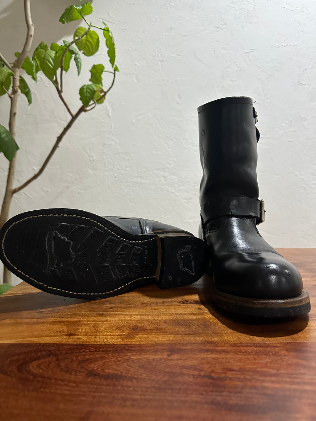 Red Wing (レッドウィング) 2268 11" Engineer Boots (Steel-toe) ブラック (Black) ブラック・クローム (Black Chrome) ブラック・ネオプレーン・コードソール (Black Neoprene Cord) used boots - fr_3 view