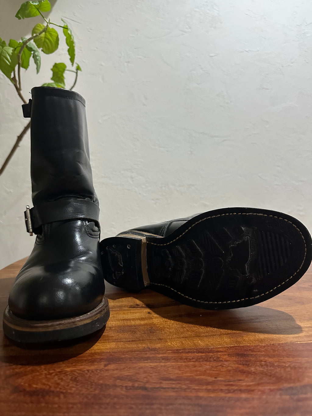 Red Wing (レッドウィング) 2268 11" Engineer Boots (Steel-toe) ブラック (Black) ブラック・クローム (Black Chrome) ブラック・ネオプレーン・コードソール (Black Neoprene Cord) used boots - fr_4 view