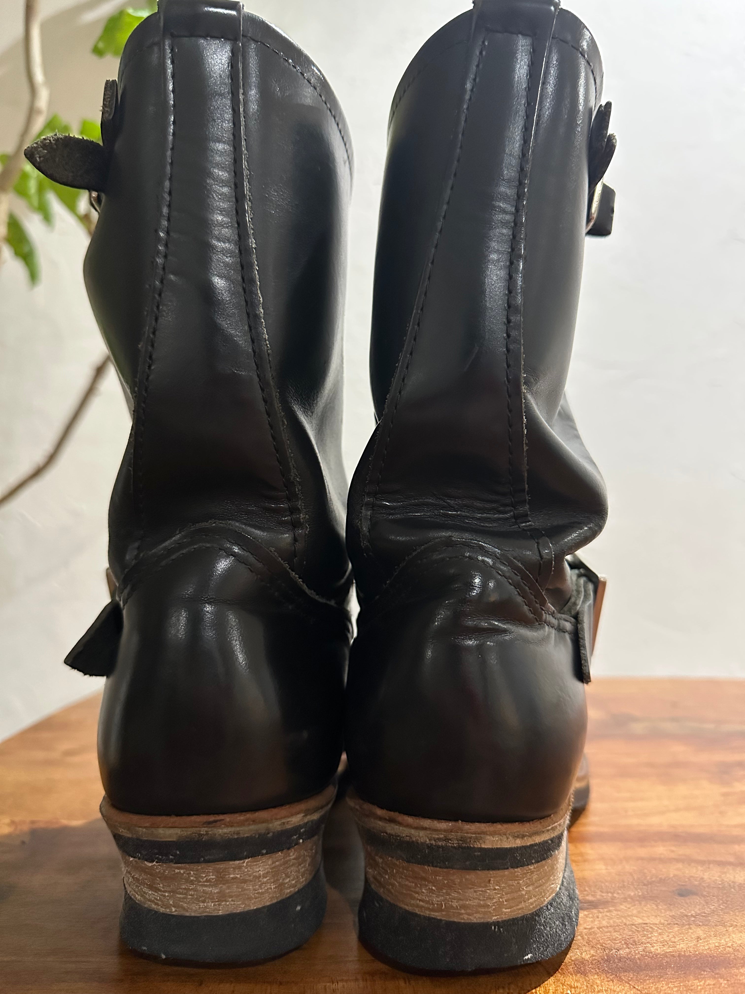 Red Wing (レッドウィング) 2268 11" Engineer Boots (Steel-toe) ブラック (Black) ブラック・クローム (Black Chrome) ブラック・ネオプレーン・コードソール (Black Neoprene Cord) used boots - heal_1 view