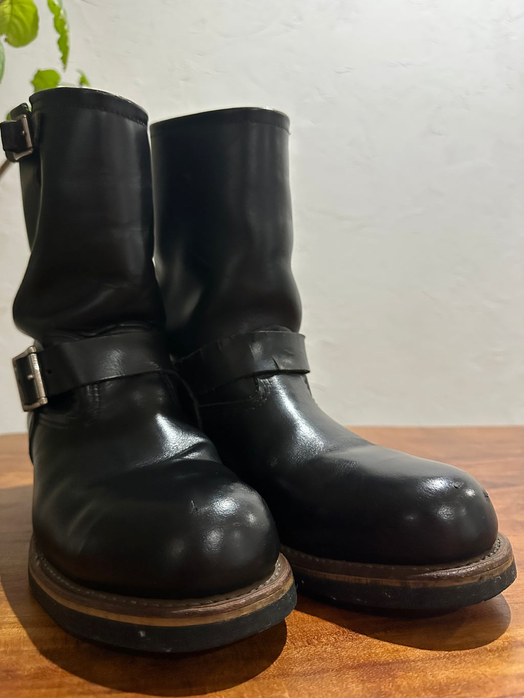 Red Wing (レッドウィング) 2268 11" Engineer Boots (Steel-toe) ブラック (Black) ブラック・クローム (Black Chrome) ブラック・ネオプレーン・コードソール (Black Neoprene Cord) used boots - toe_2 view
