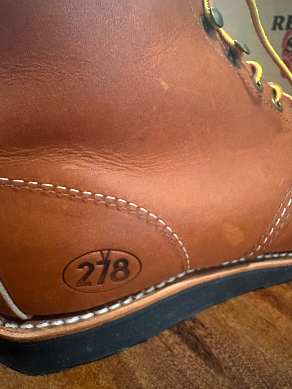 Red Wing (レッドウィング) 278 6" Classic Moc (Steve McQueen Limited Edition) オロ (Oro) オロ・レガシー (Oro Legacy) ブラック・トラクション・トレッド (Black Traction Tred) used boots - side_1 view