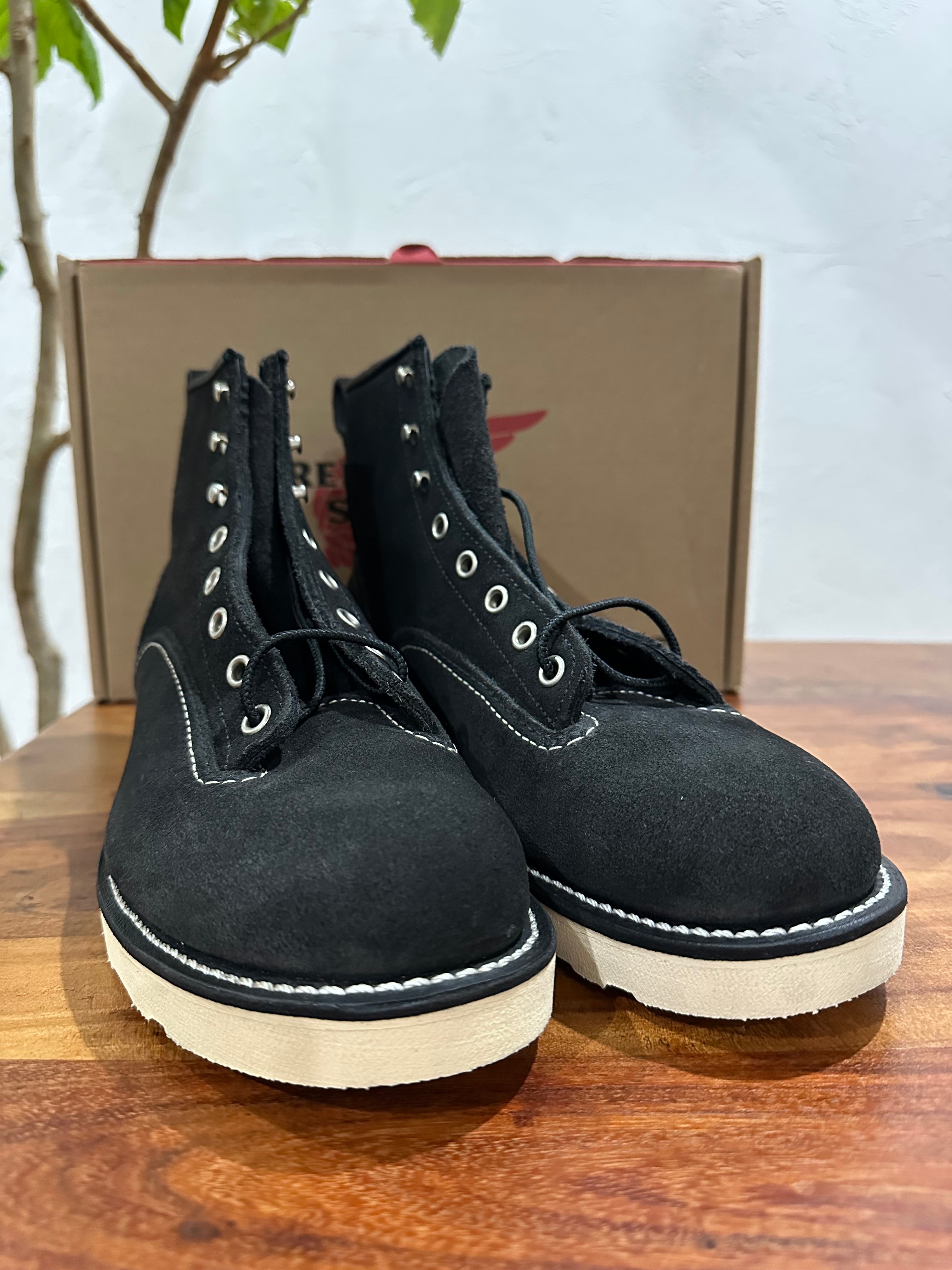 Red Wing (レッドウィング) 2900 6" Lineman Boot (Abilene Roughout) ブラック (Black) ブラック「アビレーン」ラフアウト (Black "Abilene" Roughout) トラクショントレッド・ソール (Traction Tred Sole) used boots - toe_2 view