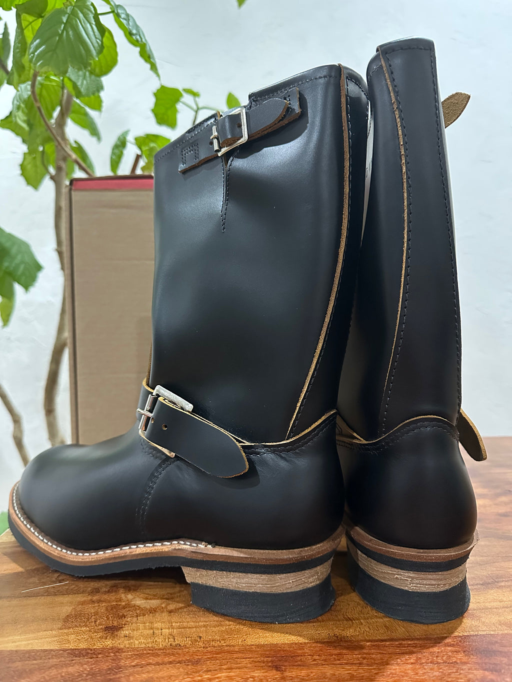 Red Wing (レッドウィング) 2966 11" Engineer (Non-Steel Toe) ブラック (Black) ブラック・クロンダイク (Black Klondike) ブラック・ネオプレーン・コード (Black Neoprene Cord) used boots - back_1 view