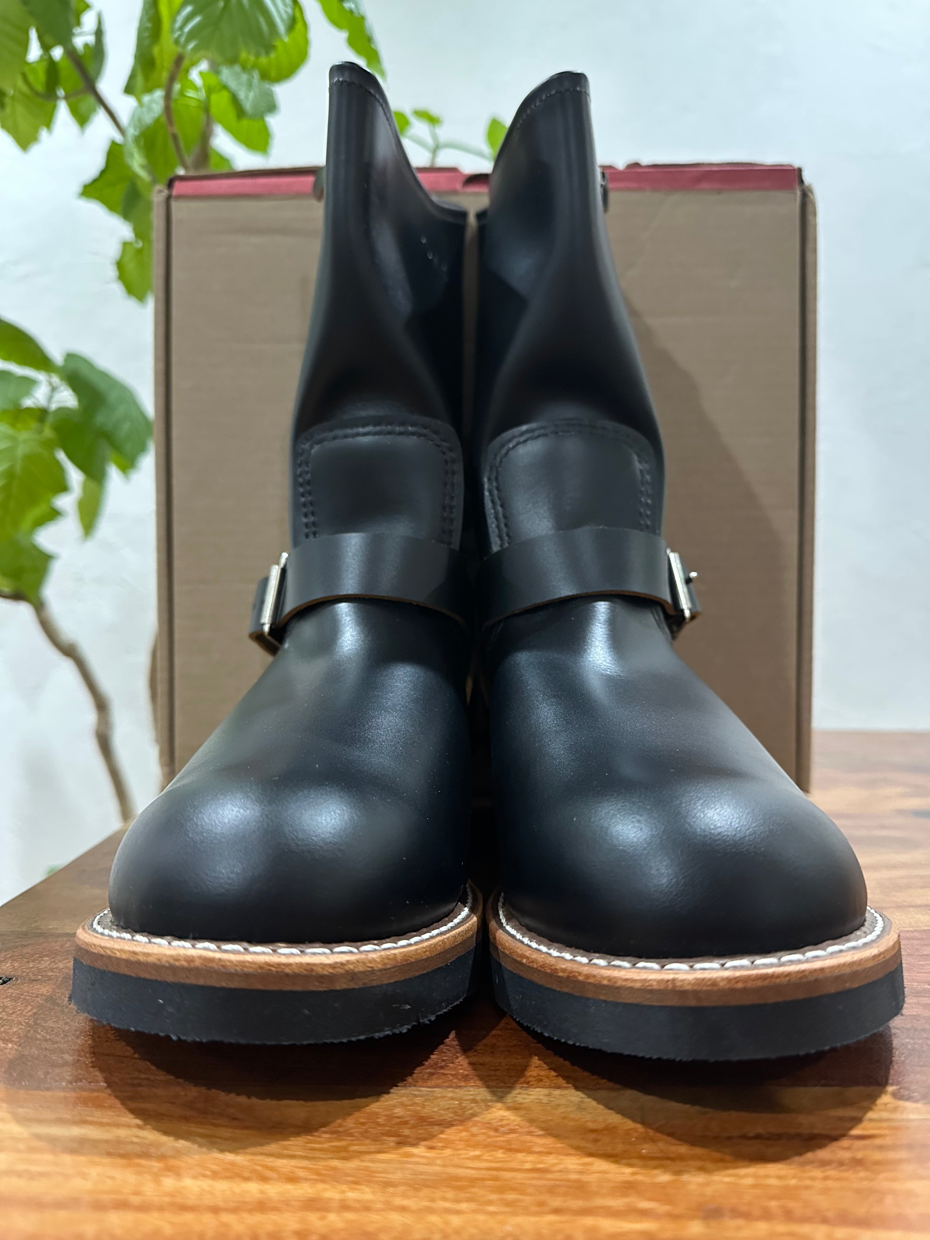 Red Wing (レッドウィング) 2966 11" Engineer (Non-Steel Toe) ブラック (Black) ブラック・クロンダイク (Black Klondike) ブラック・ネオプレーン・コード (Black Neoprene Cord) used boots - toe_1 view