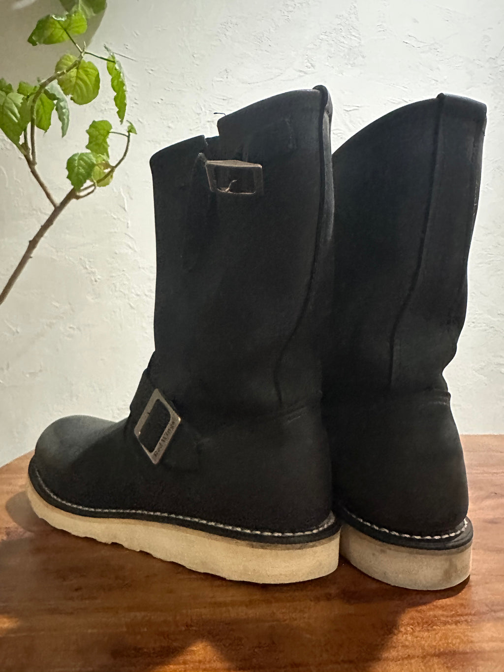 Red Wing (レッドウィング) 2974 Engineer Boot ブラック ブラック「ランバージャック」ヌバック トラクショントレッドソール used boots - back_1 view
