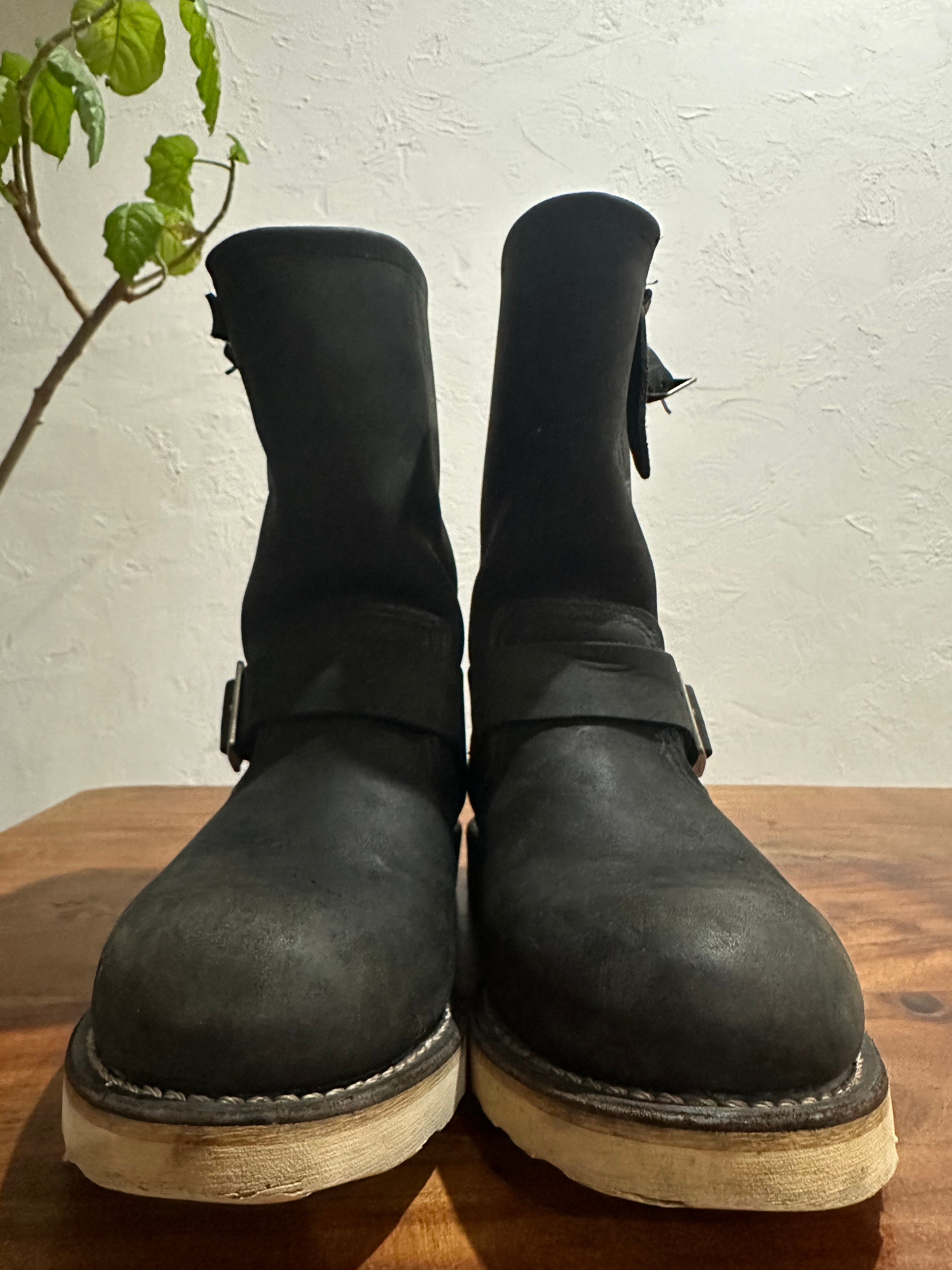 Red Wing (レッドウィング) 2974 Engineer Boot ブラック ブラック「ランバージャック」ヌバック トラクショントレッドソール used boots - toe_1 view