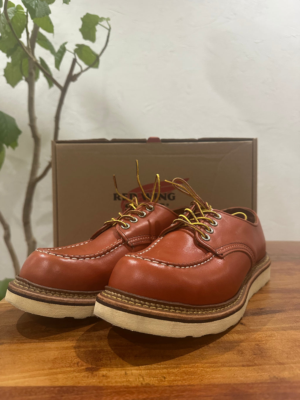 Red Wing (レッドウィング) 8103 Work Oxford Moc Toe オロラセット (Oro-Russet) オロラセット・ポーテージ (Oro-Russet Portage) トラクショントレッド・ソール (Traction Tred Sole) used boots - toe_3 view