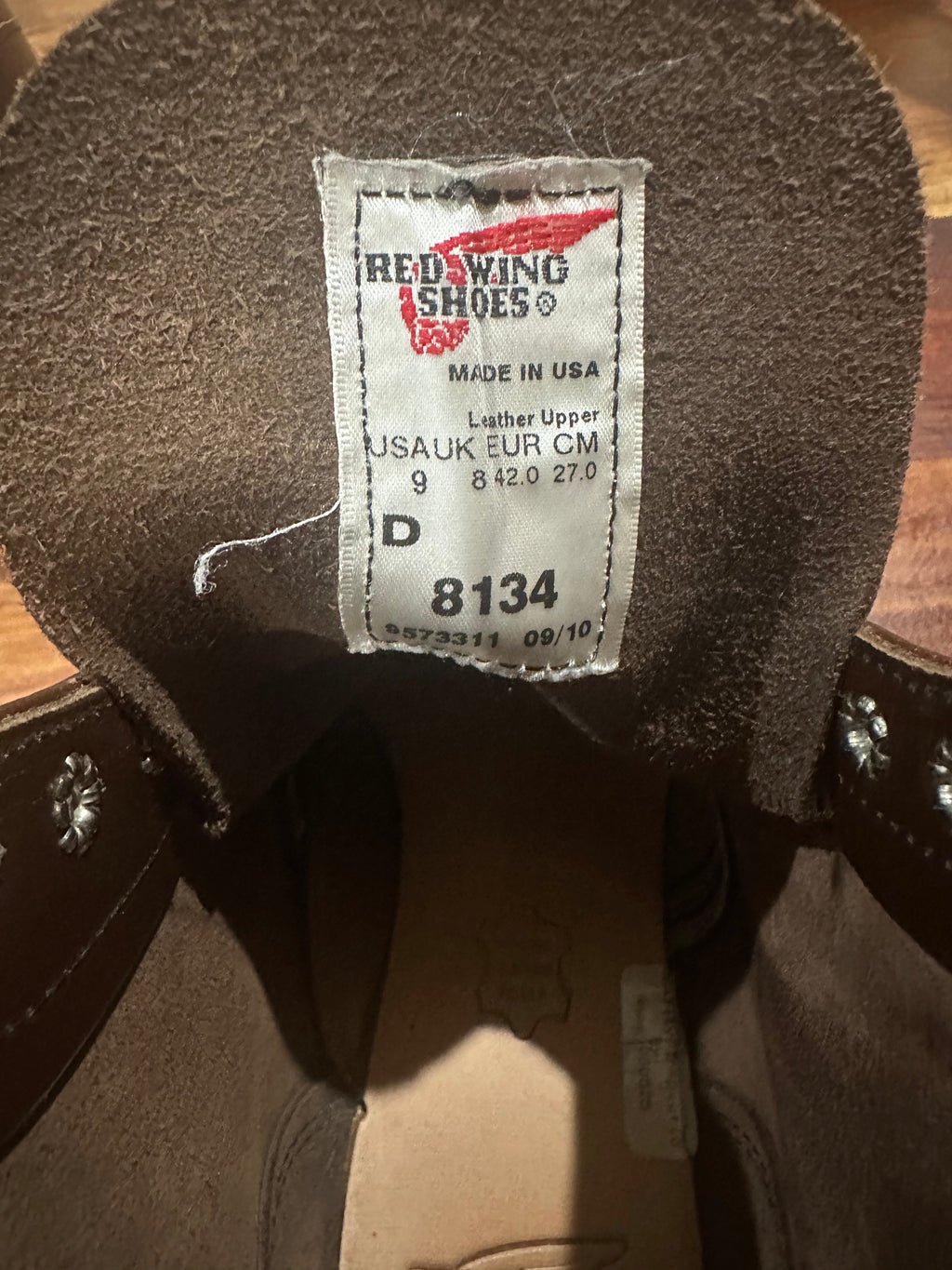 Red Wing (レッドウィング) 8134 Classic Work 6-Inch Round Toe チョコレート (Chocolate) チョコレート・クローム (Chocolate Chrome) トラクショントレッド・ソール (Traction Tred Sole) used boots - tag_1 view