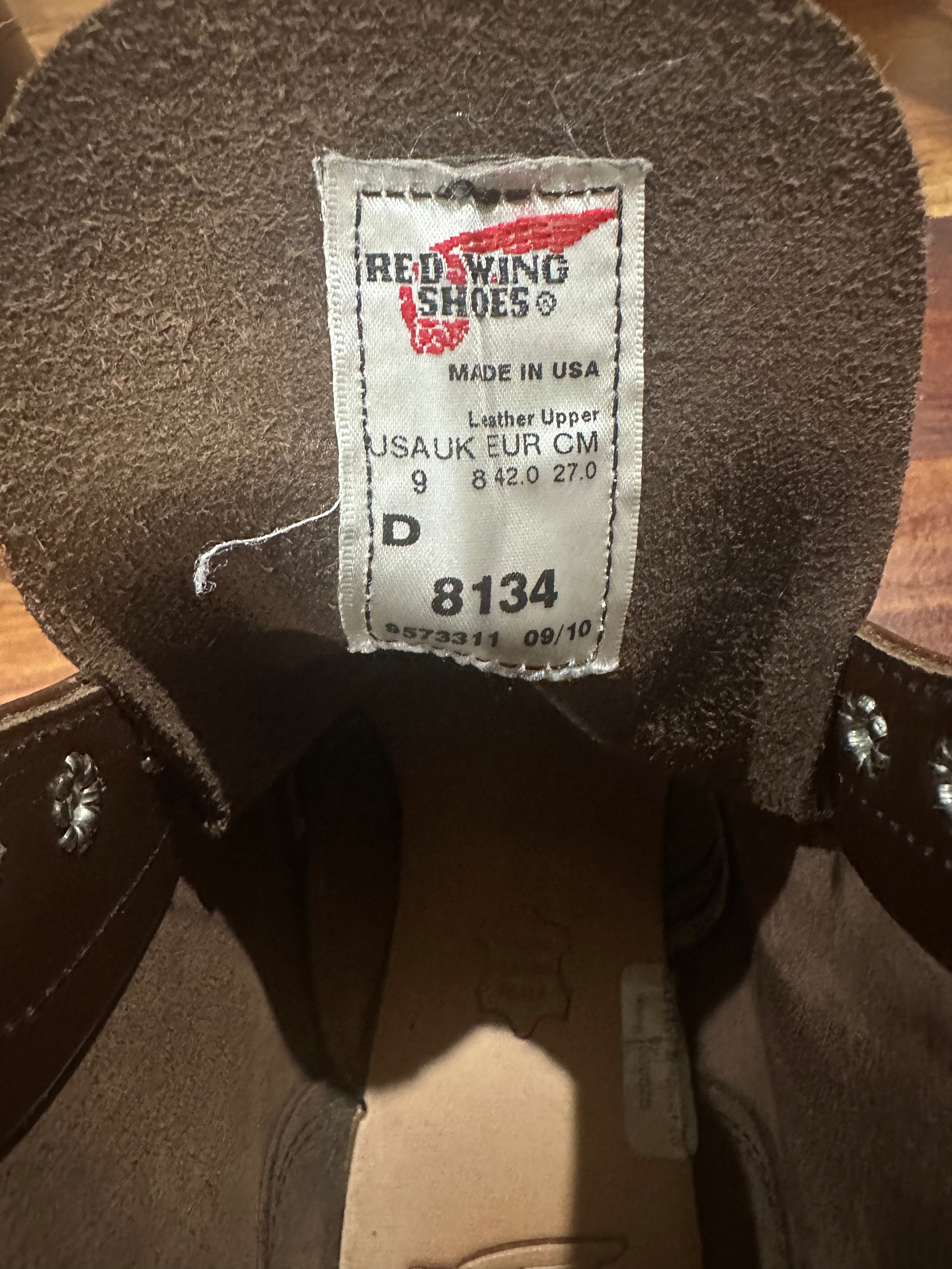 Red Wing (レッドウィング) 8134 Classic Work 6-Inch Round Toe チョコレート (Chocolate) チョコレート・クローム (Chocolate Chrome) トラクショントレッド・ソール (Traction Tred Sole) used boots - tag_1 view