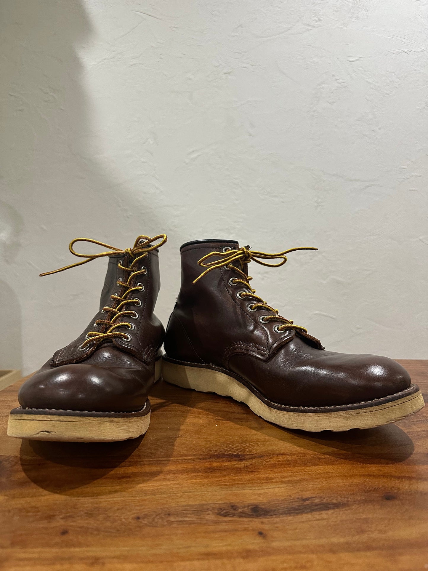 Red Wing (レッドウィング) 8158 Classic Work 6-Inch Round Toe ブラウン (Brown) クロムエクセル (Chromexcel) トラクショントレッド・ソール (Traction Tred Sole) used boots - fr_1 view