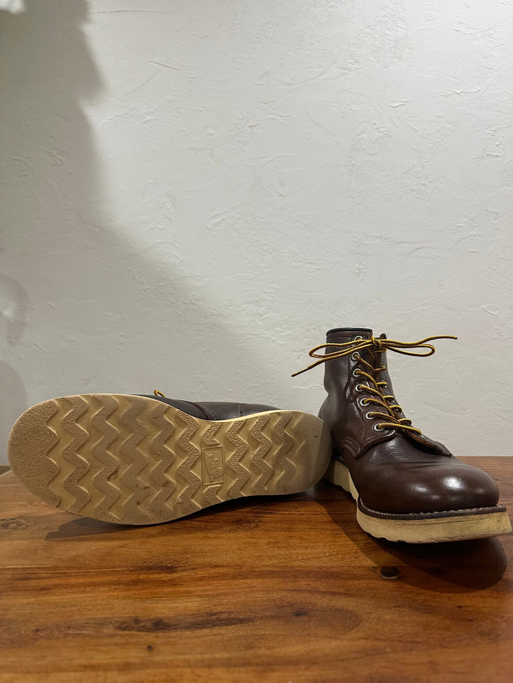 Red Wing (レッドウィング) 8158 Classic Work 6-Inch Round Toe ブラウン (Brown) クロムエクセル (Chromexcel) トラクショントレッド・ソール (Traction Tred Sole) used boots - fr_3 view