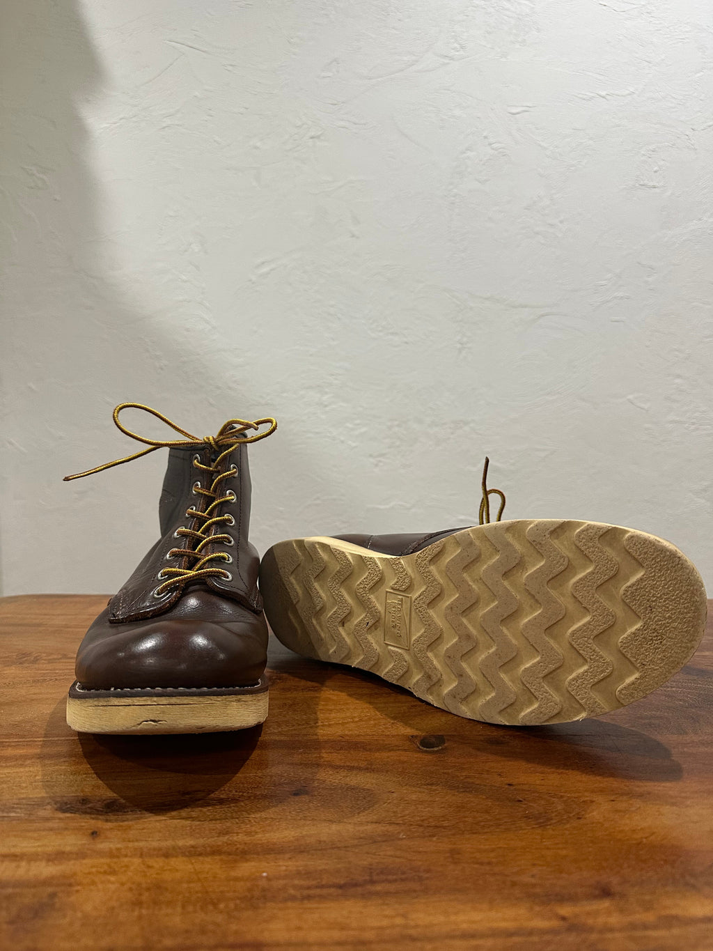 Red Wing (レッドウィング) 8158 Classic Work 6-Inch Round Toe ブラウン (Brown) クロムエクセル (Chromexcel) トラクショントレッド・ソール (Traction Tred Sole) used boots - fr_4 view