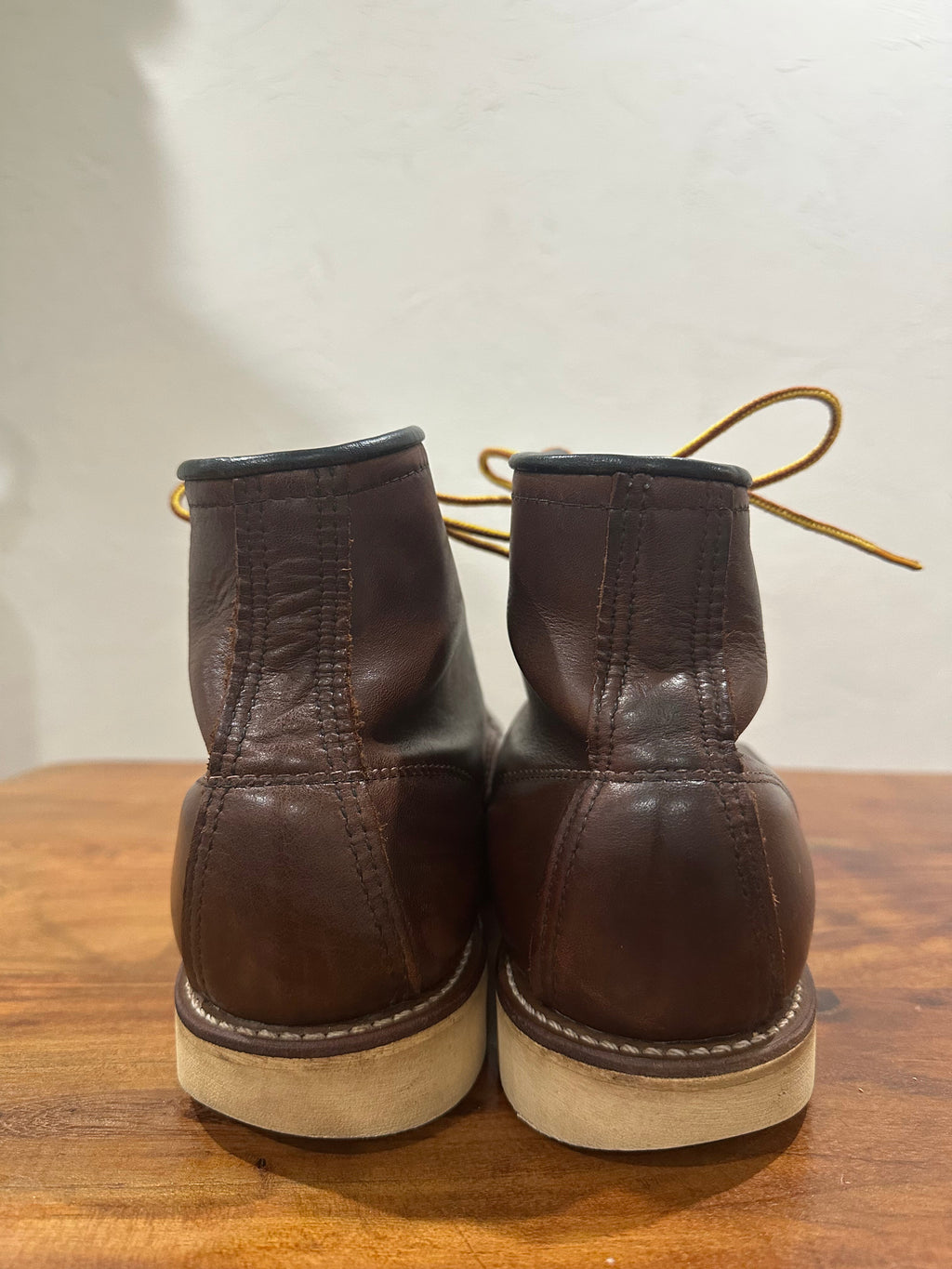 Red Wing (レッドウィング) 8158 Classic Work 6-Inch Round Toe ブラウン (Brown) クロムエクセル (Chromexcel) トラクショントレッド・ソール (Traction Tred Sole) used boots - heal_1 view