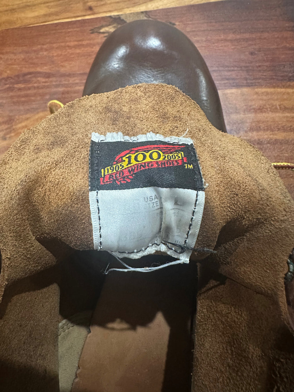 Red Wing (レッドウィング) 8158 Classic Work 6-Inch Round Toe ブラウン (Brown) クロムエクセル (Chromexcel) トラクショントレッド・ソール (Traction Tred Sole) used boots - tag_1 view