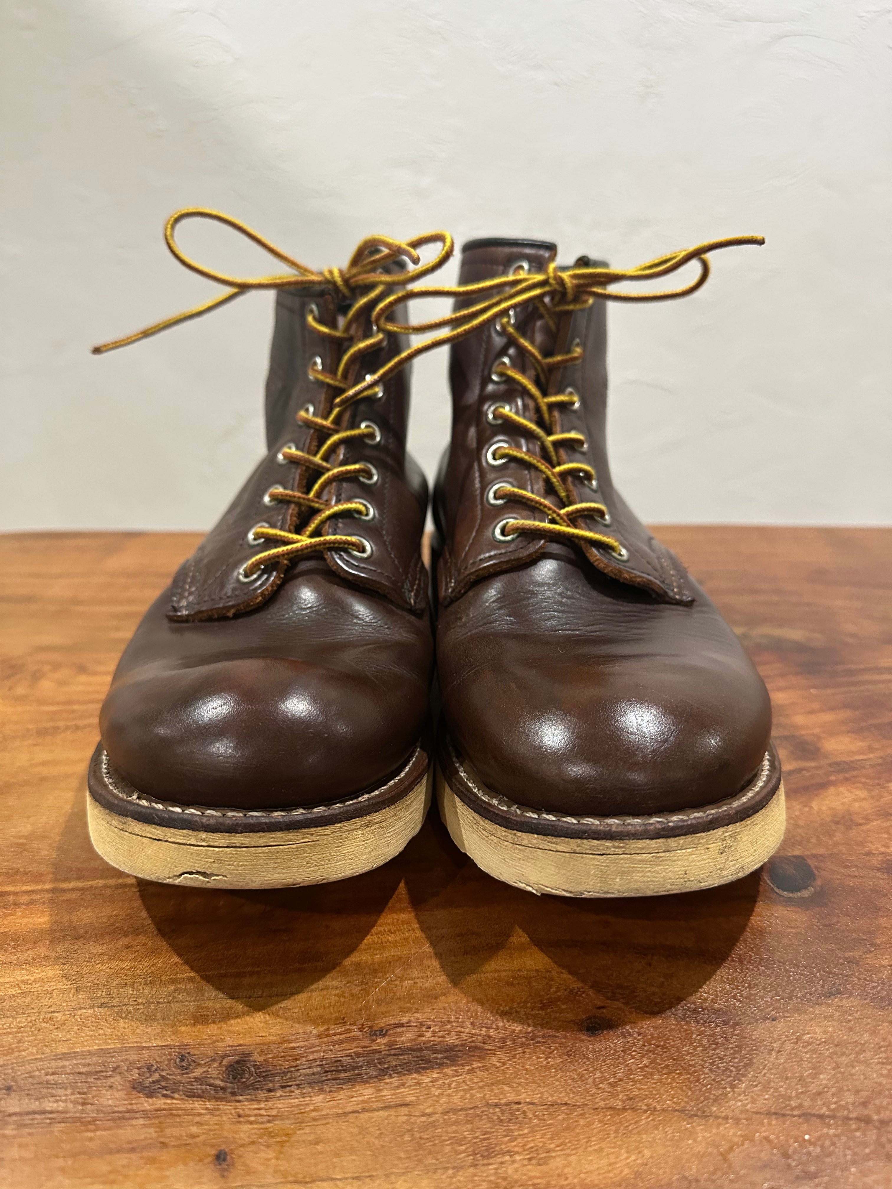 Red Wing (レッドウィング) 8158 Classic Work 6-Inch Round Toe ブラウン (Brown) クロムエクセル (Chromexcel) トラクショントレッド・ソール (Traction Tred Sole) used boots - toe_1 view