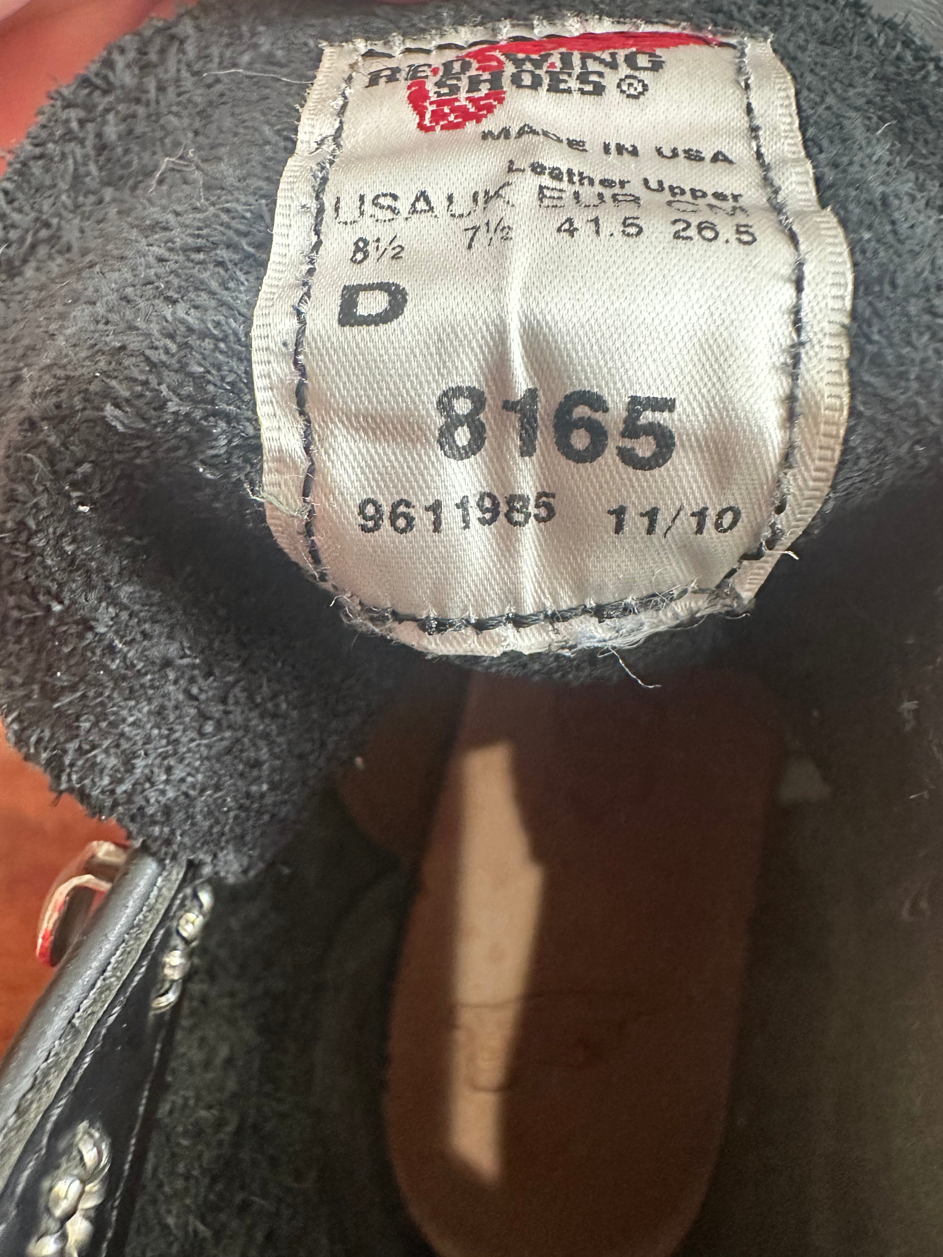 Red Wing (レッドウィング) 8165 Classic Work 6-Inch Round Toe ブラック (Black) ブラック・クローム (Black Chrome) トラクショントレッド・ソール (Traction Tred Sole) used boots - tag_1 view