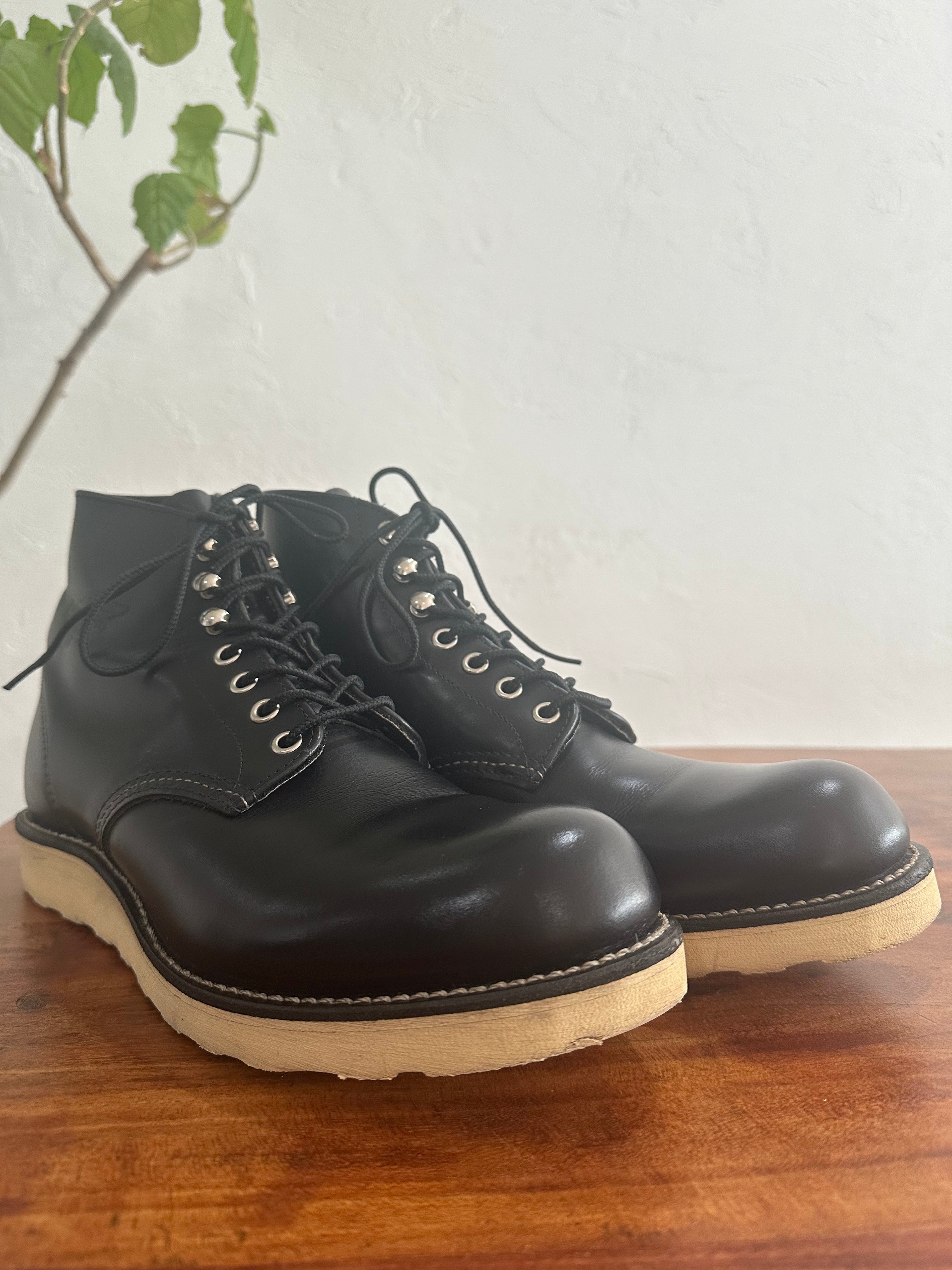 Red Wing (レッドウィング) 8165 Classic Work 6-Inch Round Toe ブラック (Black) ブラック・クローム (Black Chrome) トラクショントレッド・ソール (Traction Tred Sole) used boots - toe_2 view