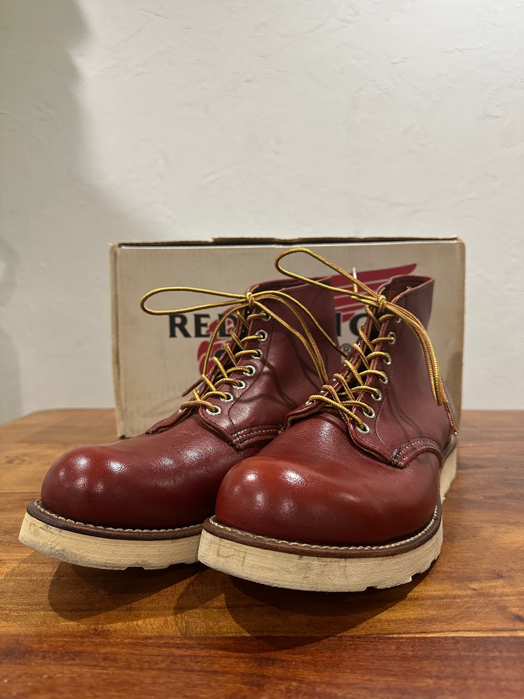 Red Wing (レッドウィング) 8166 Classic Work 6-Inch Round Toe オロラセット (Oro-Russet) オロラセット・ポーテージ (Oro-Russet Portage) トラクショントレッド・ソール (Traction Tred Sole) used boots - toe_3 view