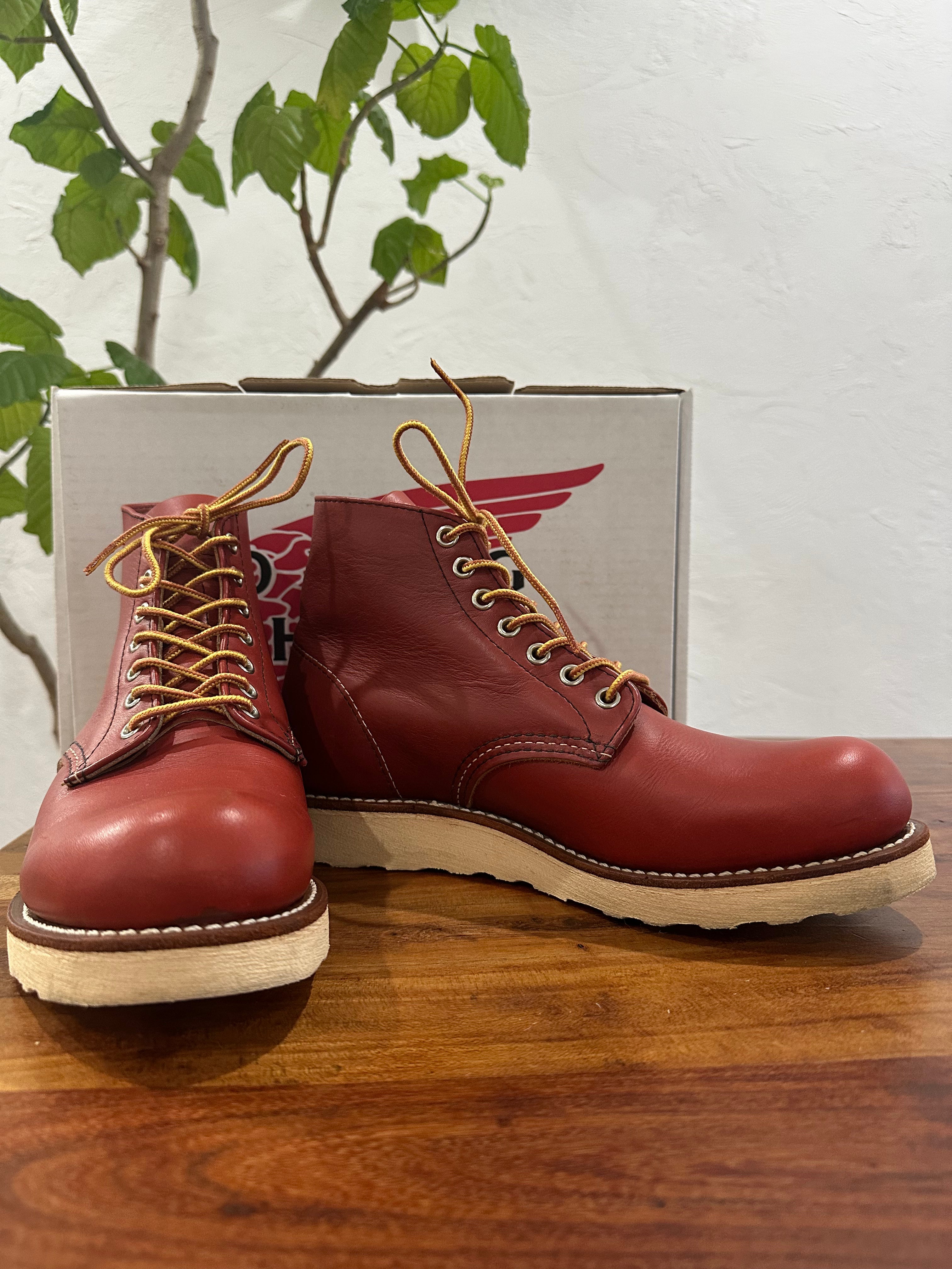 Red Wing (レッドウィング) 8166 Classic Work 6-Inch Round Toe オロラセット (Oro-Russet) オロラセット・ポーテージ (Oro-Russet Portage) トラクショントレッド・ソール (Traction Tred Sole) used boots - fr_1 view