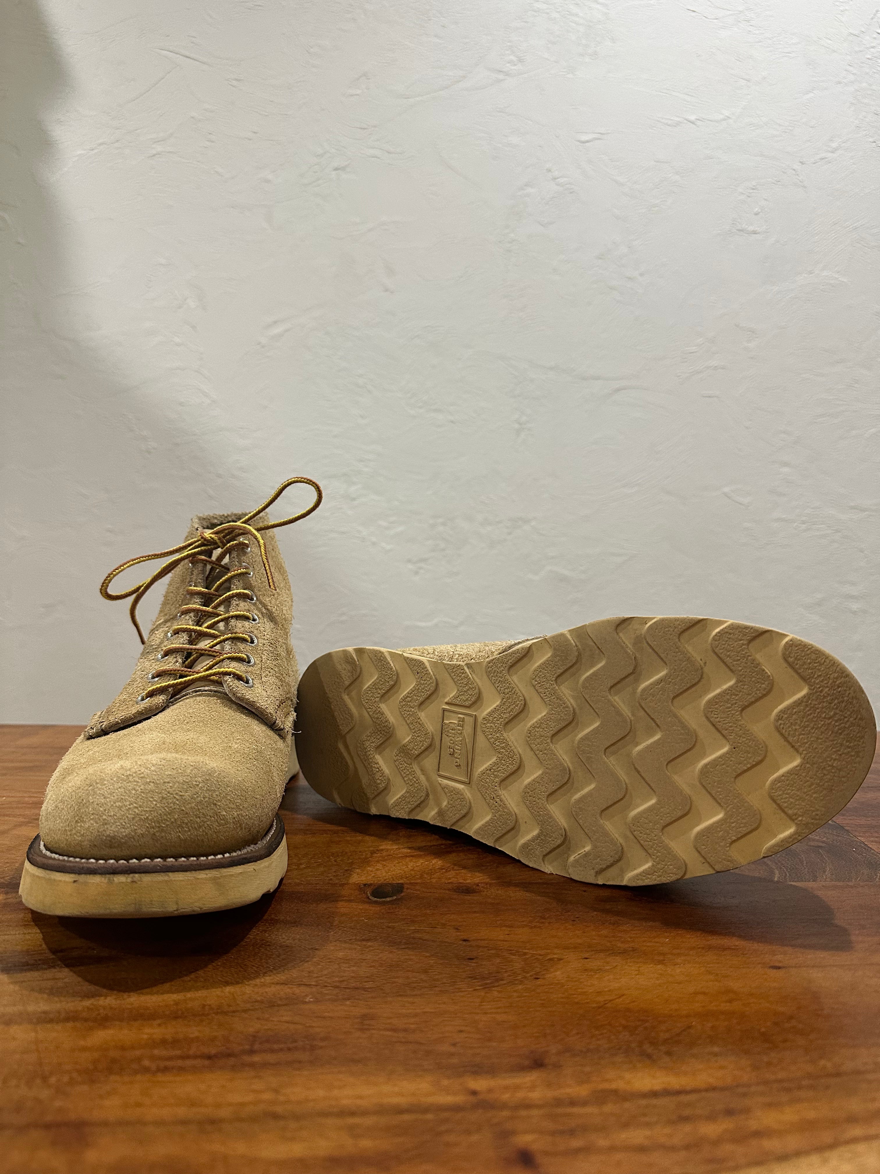 Red Wing (レッドウィング) 8167 6" Classic Round (Irish Setter) ベージュ (Beige) ホーソーン・アビレーン・ラフアウト (Hawthorne Abilene Roughout) トラクショントレッドソール (Traction Tred Sole) used boots - fr_4 view