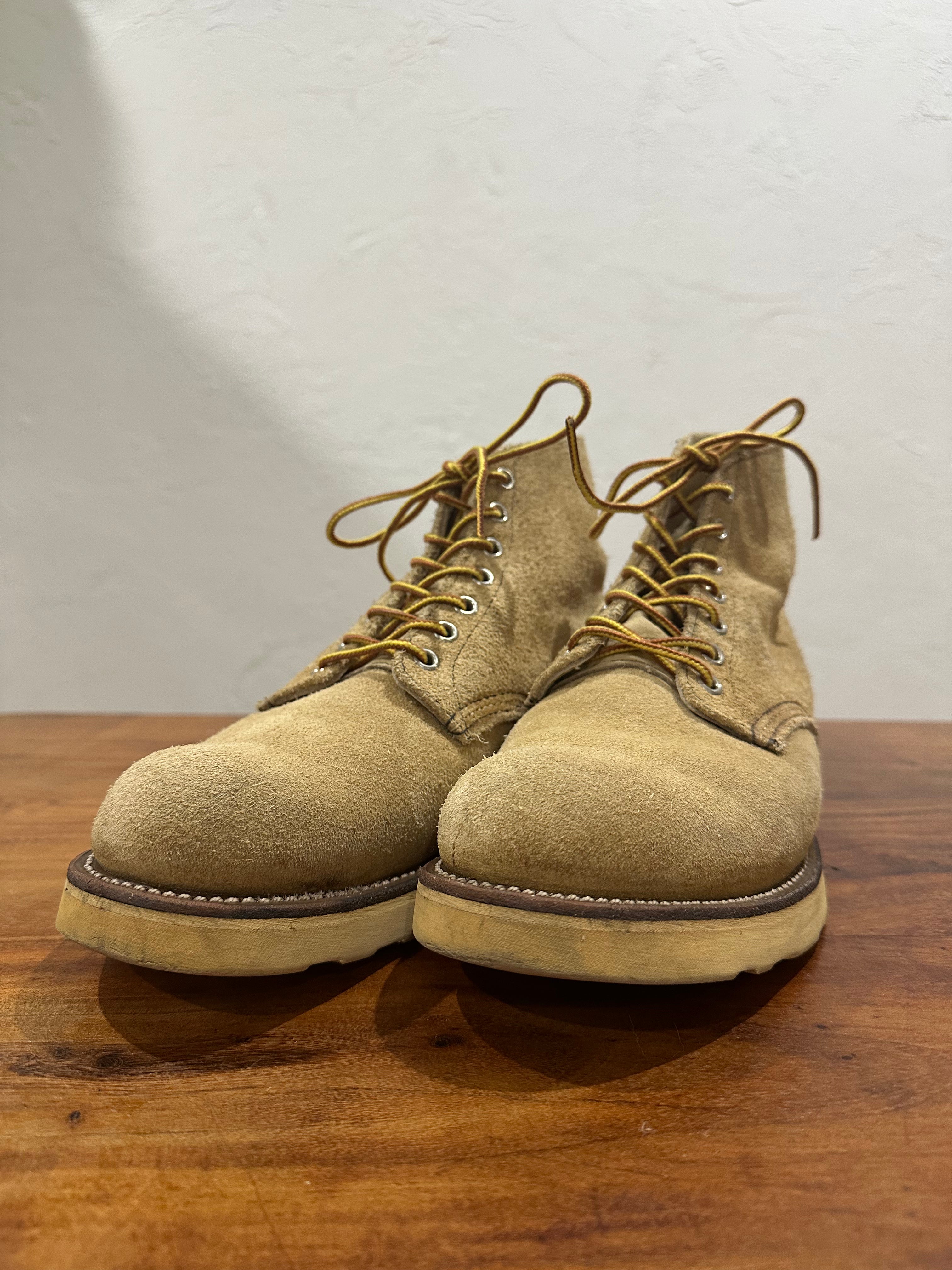 Red Wing (レッドウィング) 8167 6" Classic Round (Irish Setter) ベージュ (Beige) ホーソーン・アビレーン・ラフアウト (Hawthorne Abilene Roughout) トラクショントレッドソール (Traction Tred Sole) used boots - toe_3 view