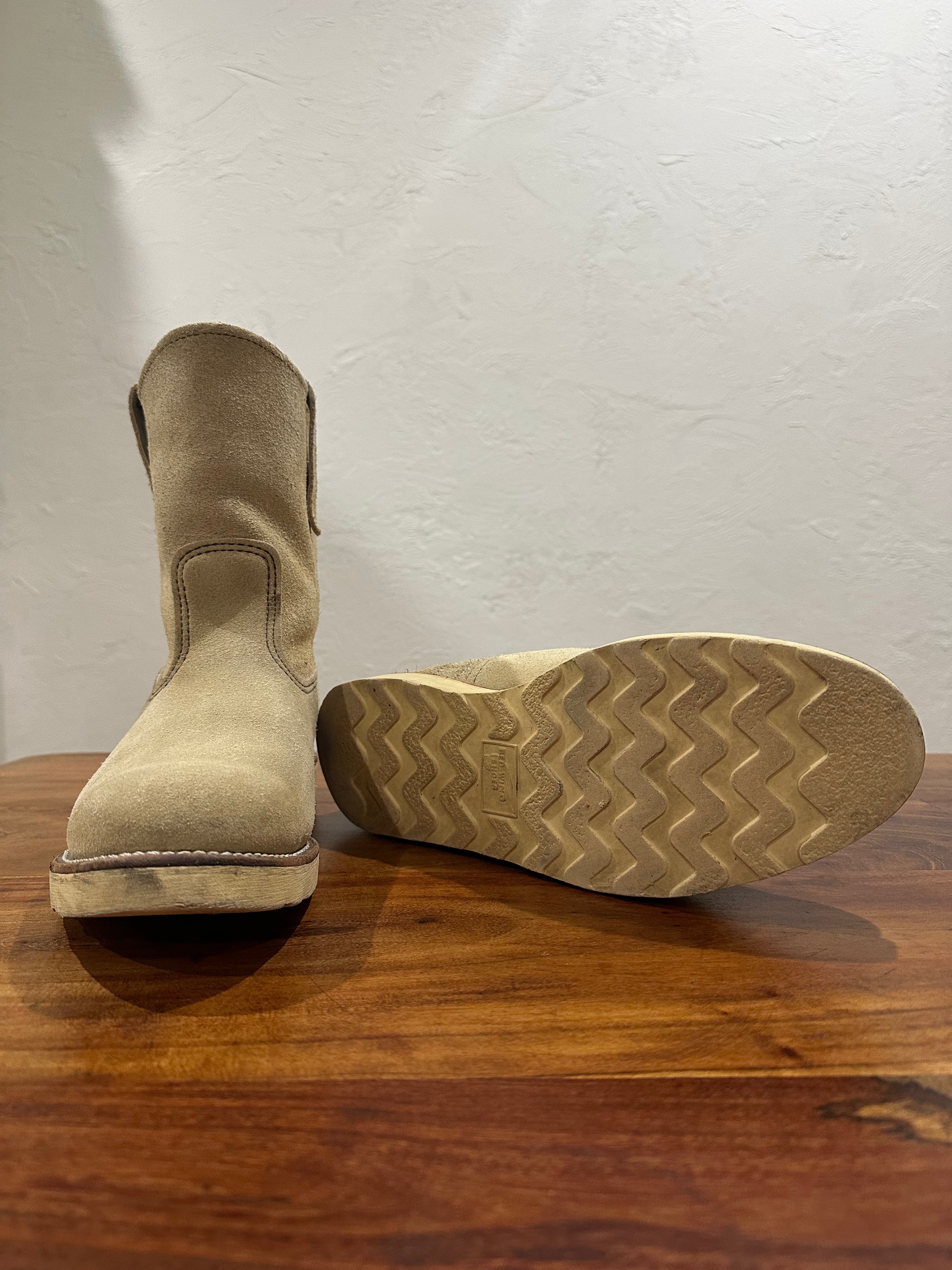 Red Wing (レッドウィング) 8168 9-inch Pecos ホーソーン (Hawthorne) ホーソーン・アビリーン・ラフアウト (Hawthorne Abilene Roughout) トラクショントレッド・ソール (Traction Tred Sole) used boots - fr_4 view