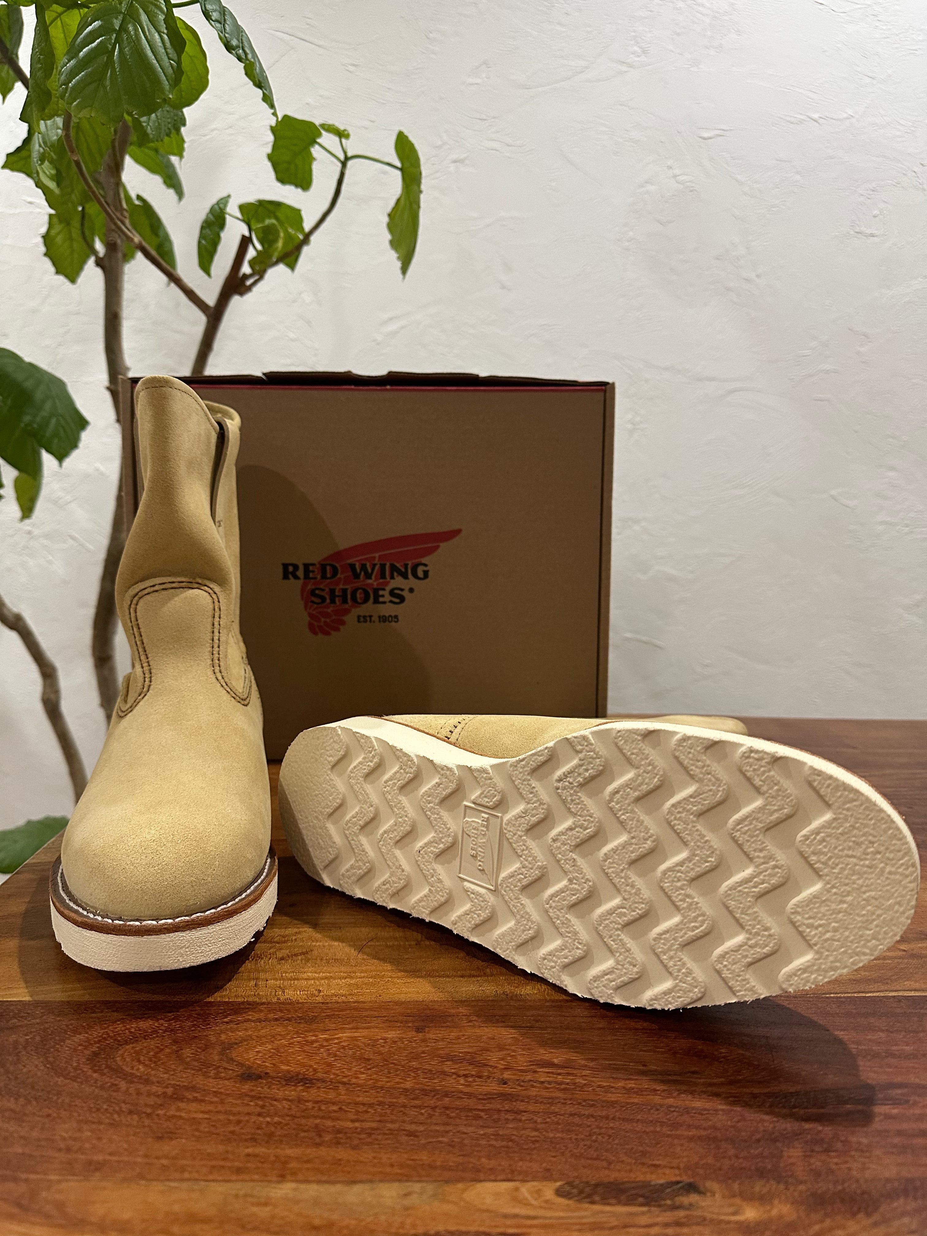 Red Wing (レッドウィング) 8168 9-inch Pecos ホーソーン (Hawthorne) ホーソーン・アビリーン・ラフアウト (Hawthorne Abilene Roughout) トラクショントレッド・ソール (Traction Tred Sole) used boots - fr_4 view