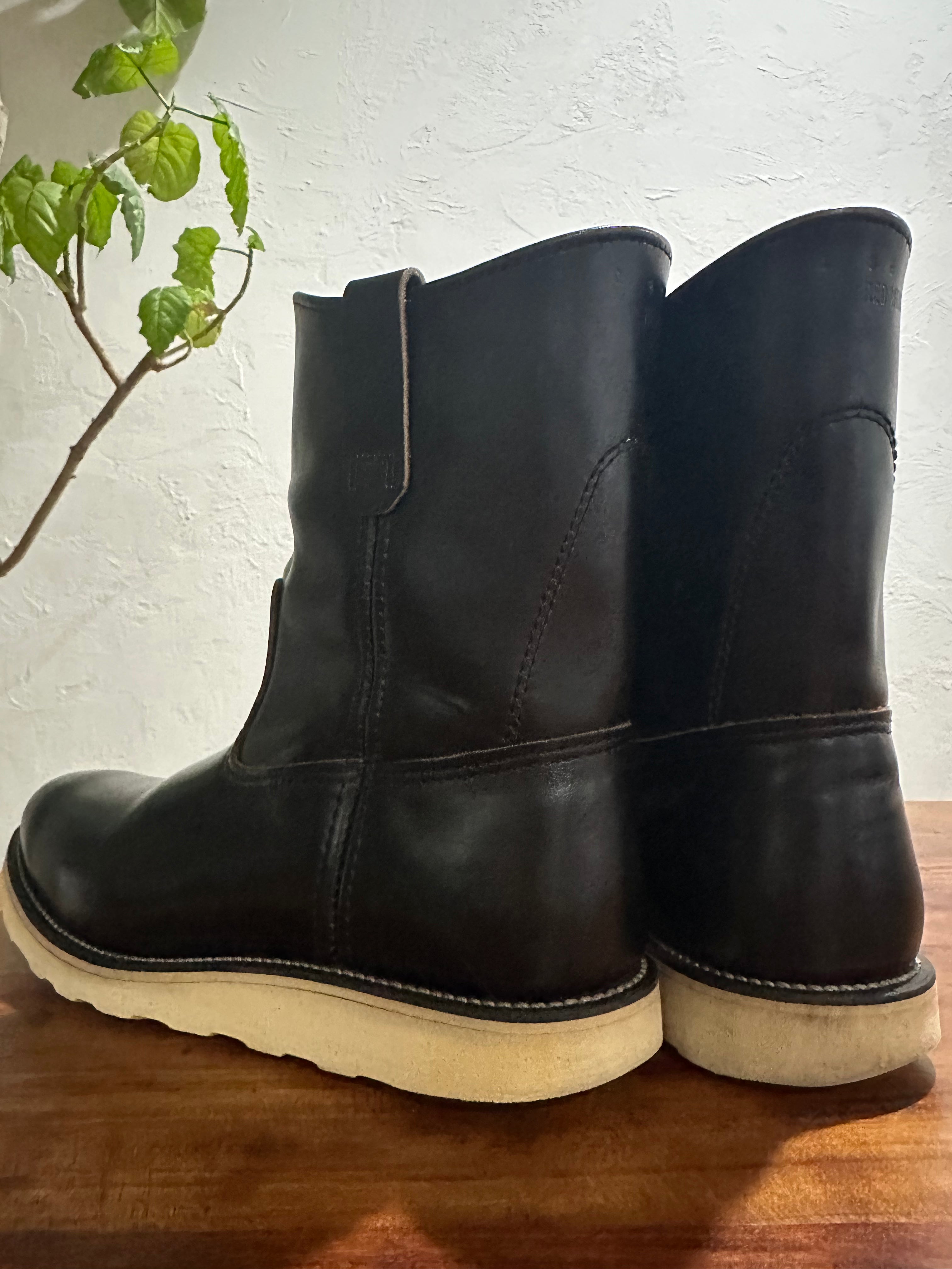 Red Wing (レッドウィング) 8169 9-inch Pecos ブラック (Black) ブラック・クローム (Black Chrome) トラクショントレッド・ソール (Traction Tred Sole) used boots - back_1 view