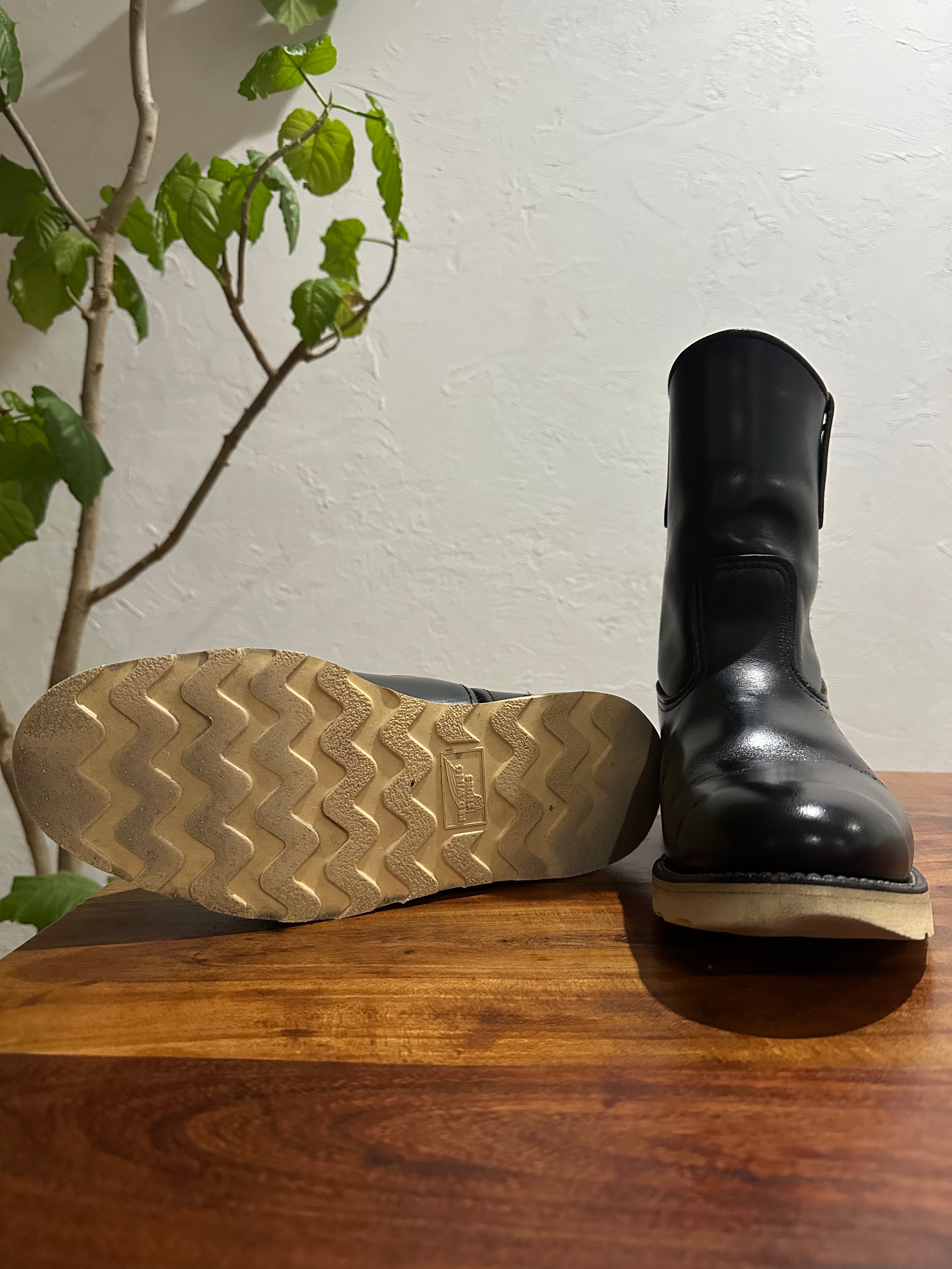 Red Wing (レッドウィング) 8169 9-inch Pecos ブラック (Black) ブラック・クローム (Black Chrome) トラクショントレッド・ソール (Traction Tred Sole) used boots - fr_3 view