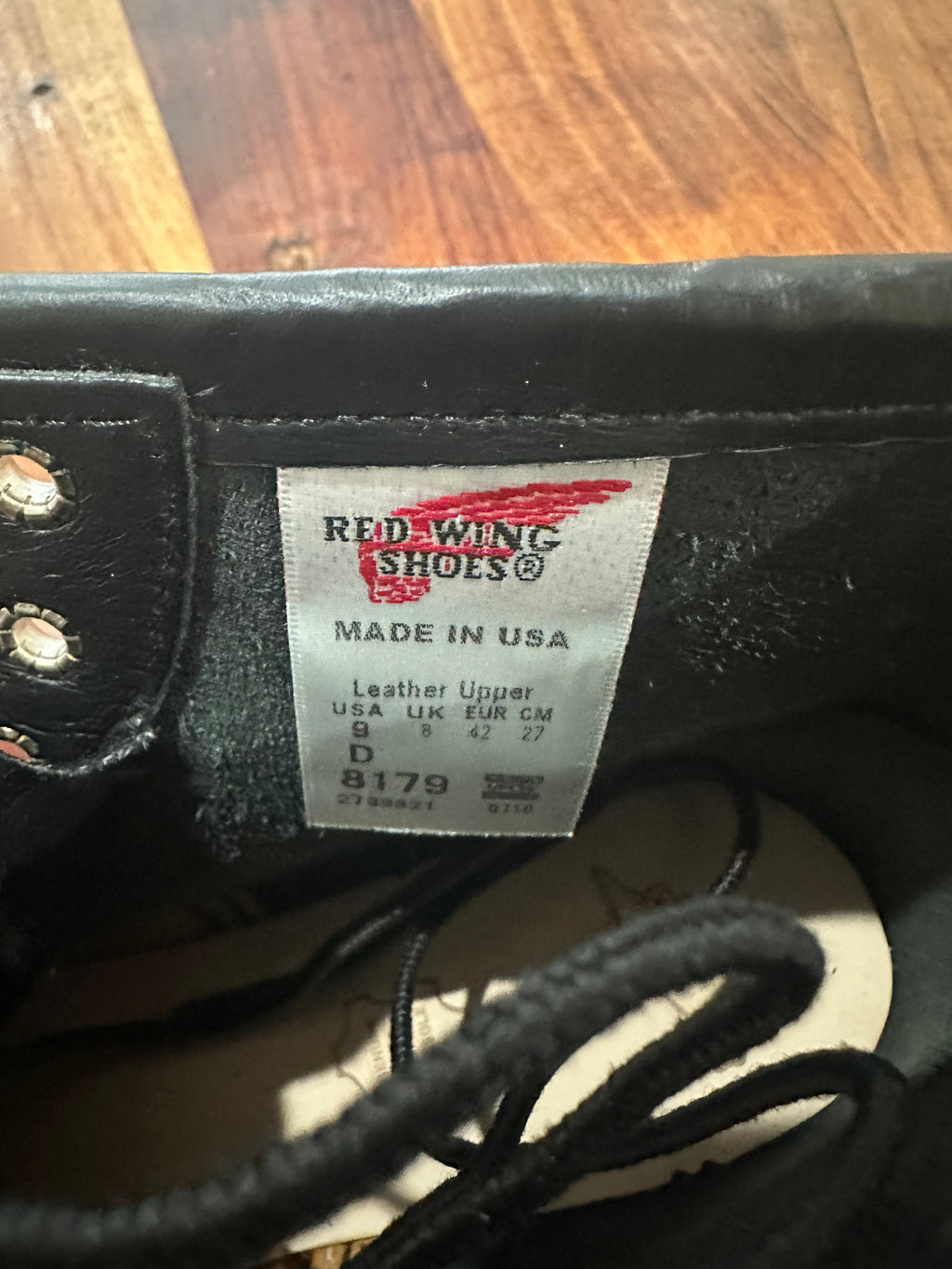 Red Wing (レッドウィング) 8179 6" Classic Moc Toe ブラック (Black) ブラック・クローム (Black Chrome) トラクション・トレッド (Tred Traction) ホワイト used boots - toe_1 view