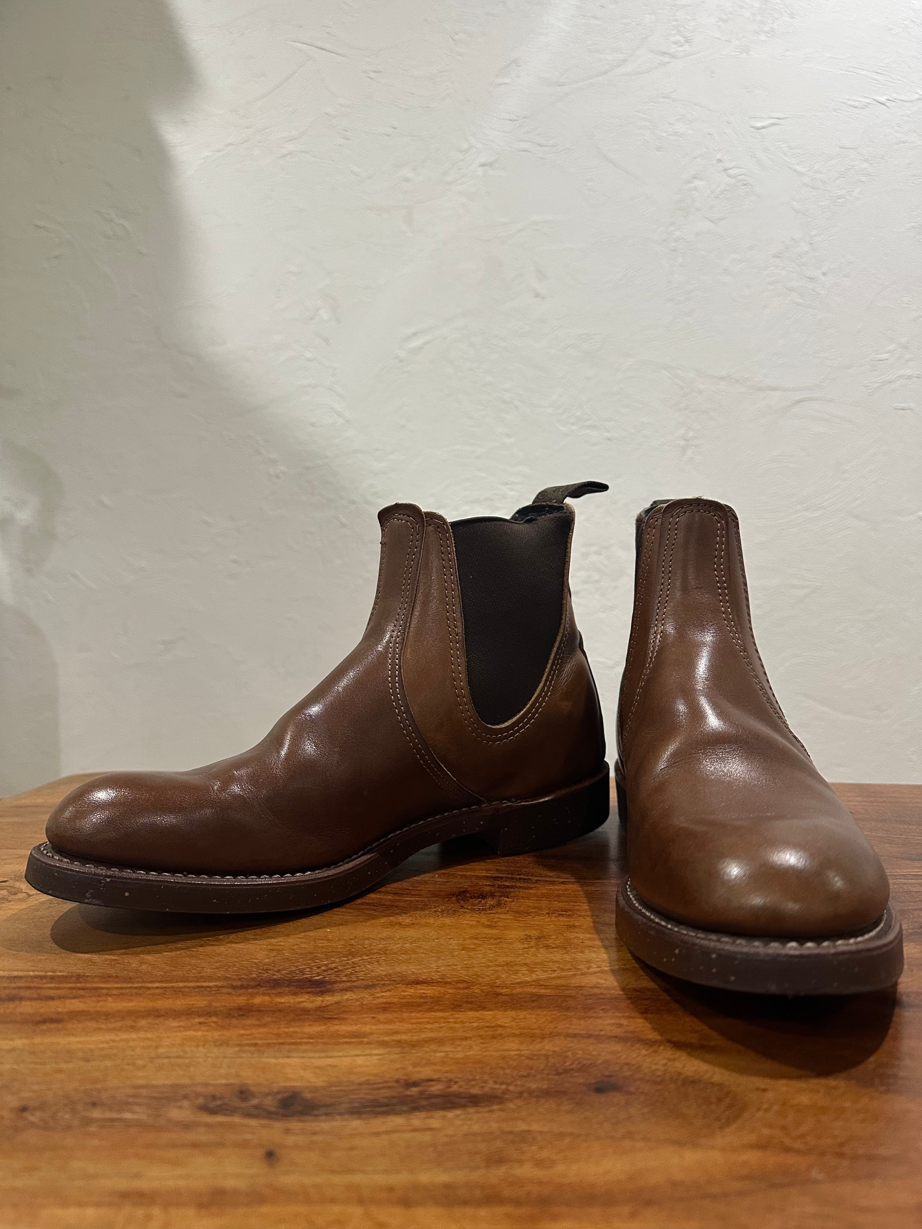 Red Wing (レッドウィング) 8201 Chelsea Rancher ブラウン (Brown) アンバー・ハーネス (Amber Harness) ビブラム・ミニラグ (Vibram Mini-lug) ブラック used boots - fr_2 view