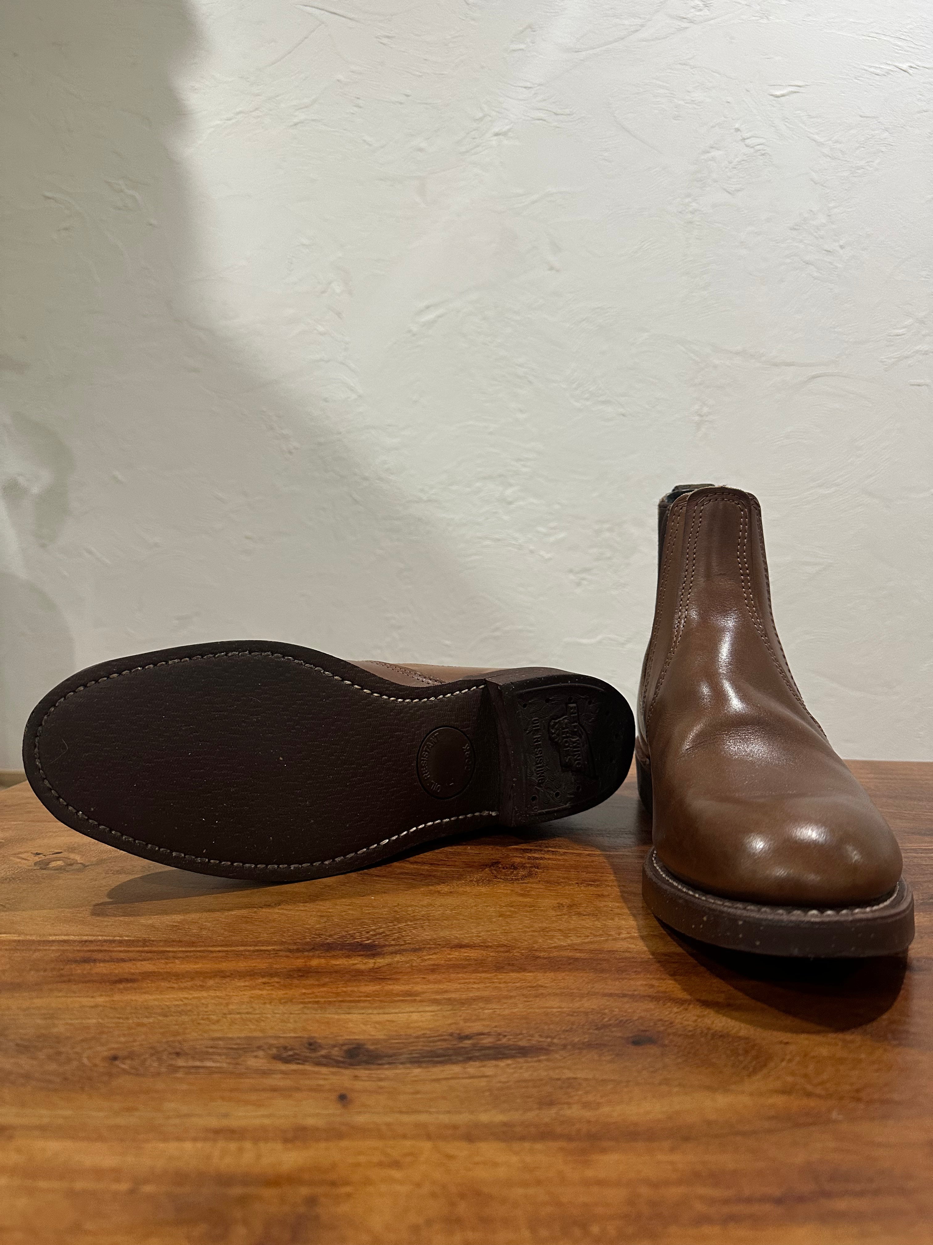 Red Wing (レッドウィング) 8201 Chelsea Rancher ブラウン (Brown) アンバー・ハーネス (Amber Harness) ビブラム・ミニラグ (Vibram Mini-lug) ブラック used boots - fr_3 view