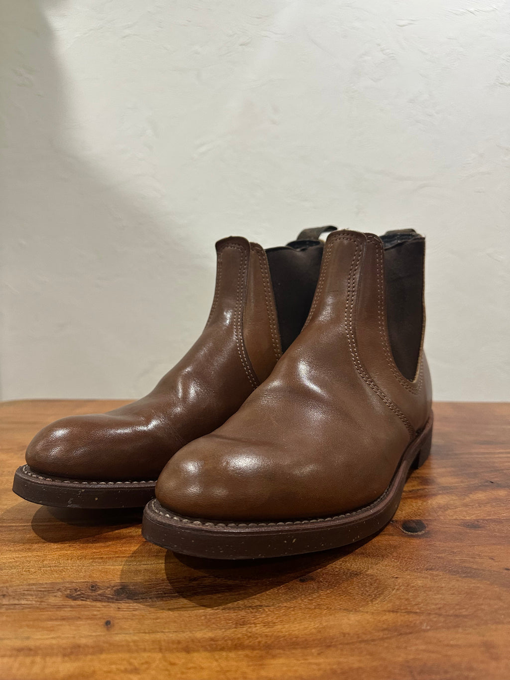 Red Wing (レッドウィング) 8201 Chelsea Rancher ブラウン (Brown) アンバー・ハーネス (Amber Harness) ビブラム・ミニラグ (Vibram Mini-lug) ブラック used boots - toe_3 view