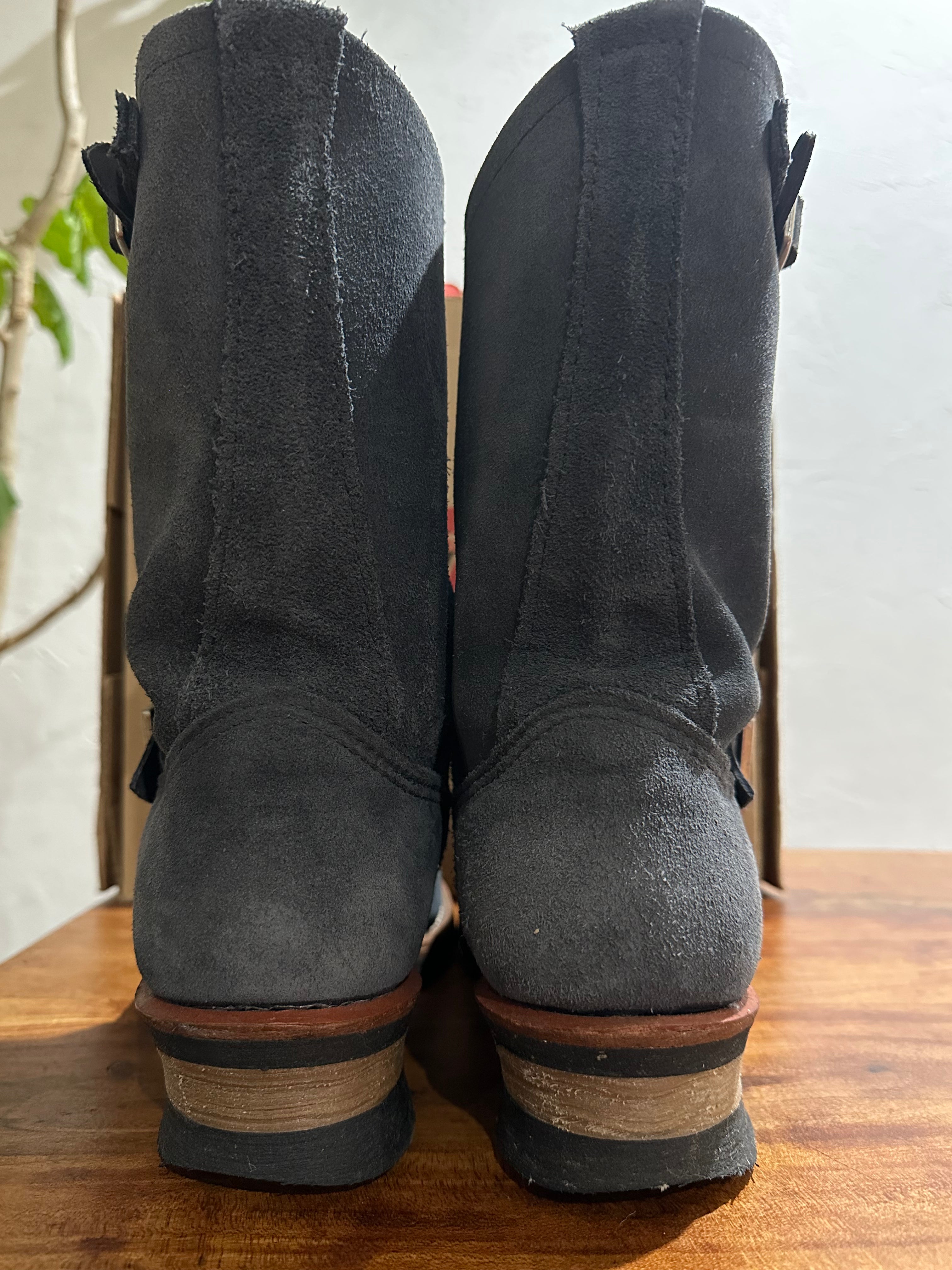 Red Wing (レッドウィング) 8254 Engineer (BEAMS Exclusive) ネイビー (Navy) ネイビー・アビレーン・ラフアウト (Navy "Abilene" Roughout) ネオプレーン・コード・ソール (Neoprene Cord Sole) used boots - heal_1 view