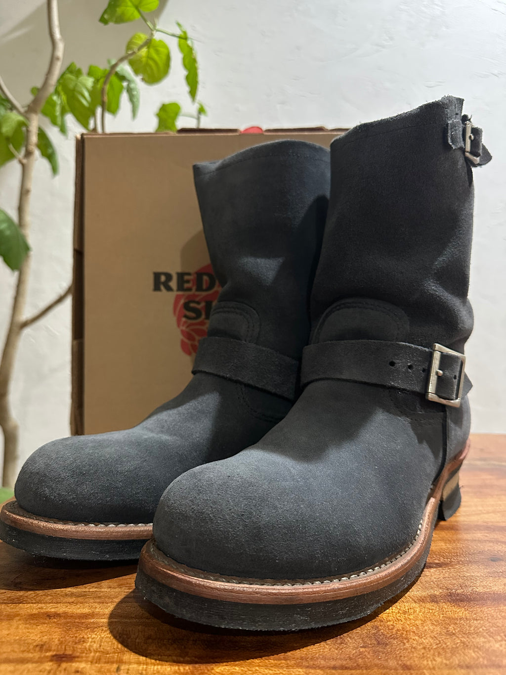 Red Wing (レッドウィング) 8254 Engineer (BEAMS Exclusive) ネイビー (Navy) ネイビー・アビレーン・ラフアウト (Navy "Abilene" Roughout) ネオプレーン・コード・ソール (Neoprene Cord Sole) used boots - toe_3 view