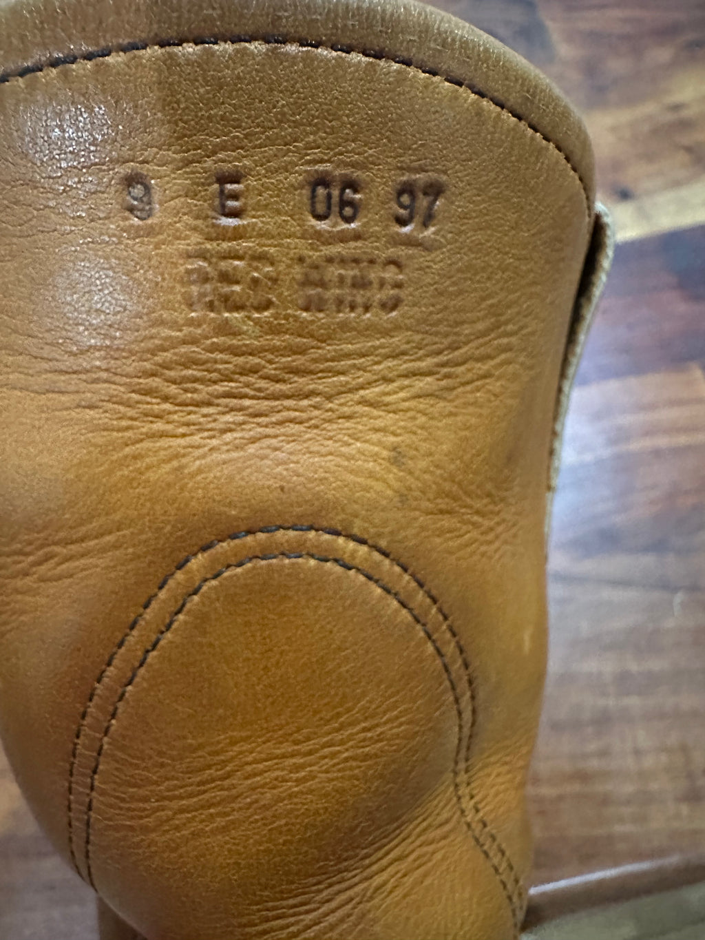 Red Wing (レッドウィング) 866-DogStamp 9" Pecos (Dog Embossed) オロイジナル (Oro-Iginal) オロイジナル (Oro-Iginal) トラクショントレッド・ソール (Traction Tred Sole) used boots - tag_2 view