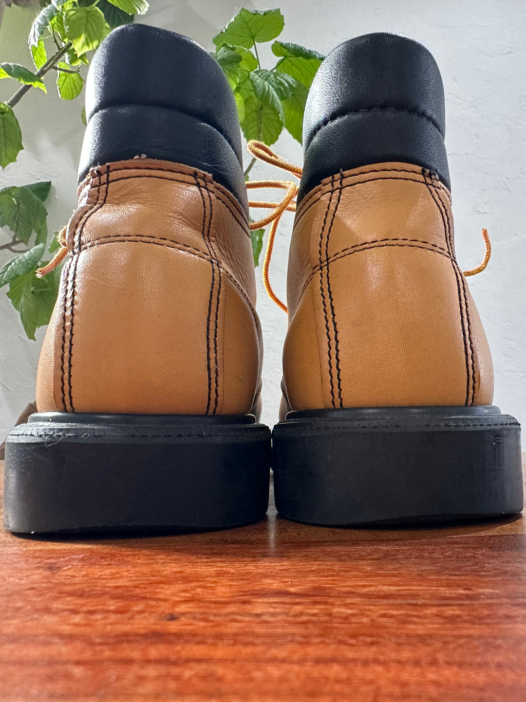 Red Wing (レッドウィング) 8807 SuperSole Moc 6-Inch メイズ (Maize) メイズ・マスタング (Maize Mustang) スーパーソール (SuperSole) used boots - heal_1 view