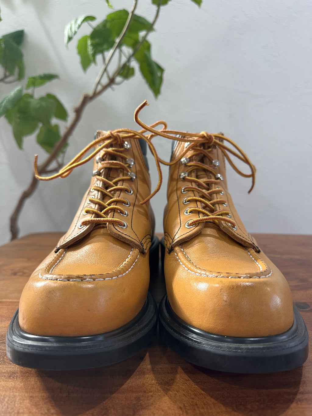 Red Wing (レッドウィング) 8807 SuperSole Moc 6-Inch メイズ (Maize) メイズ・マスタング (Maize Mustang) スーパーソール (SuperSole) used boots - toe_1 view