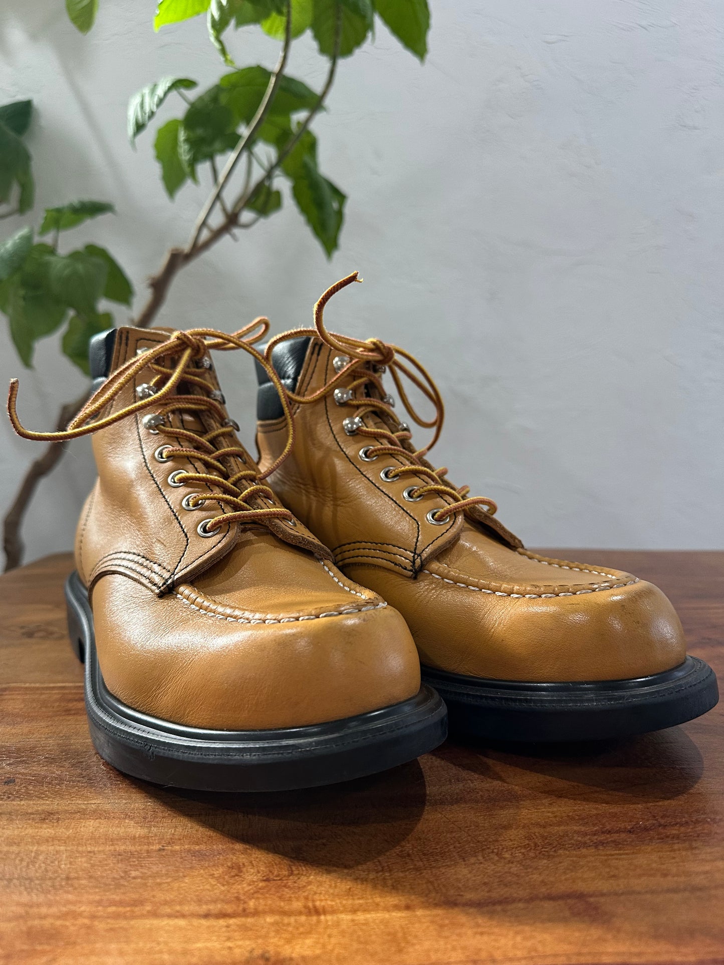 Red Wing (レッドウィング) 8807 SuperSole Moc 6-Inch メイズ (Maize) メイズ・マスタング (Maize Mustang) スーパーソール (SuperSole) used boots - toe_2 view