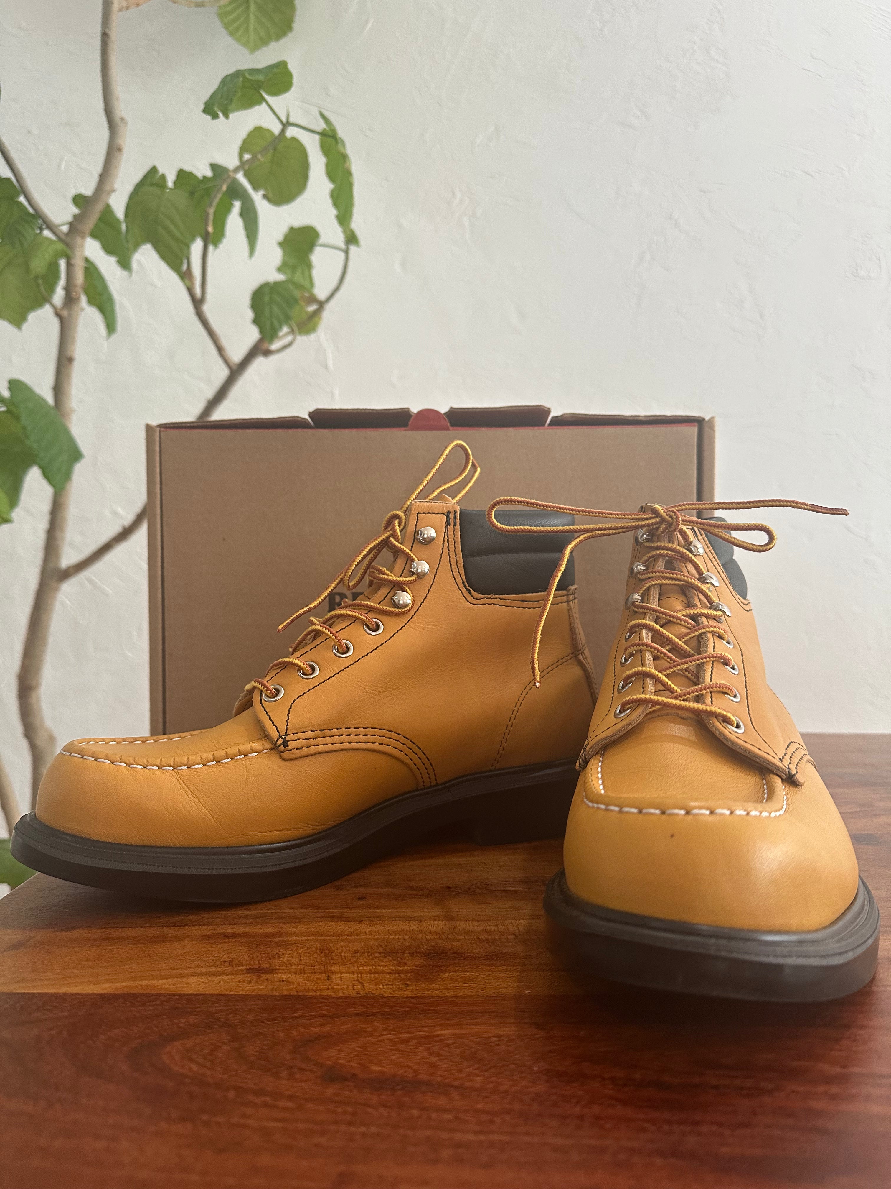 Red Wing (レッドウィング) 8807 SuperSole Moc 6-Inch メイズ (Maize) メイズ・マスタング (Maize Mustang) スーパーソール (SuperSole) used boots - fr_2 view
