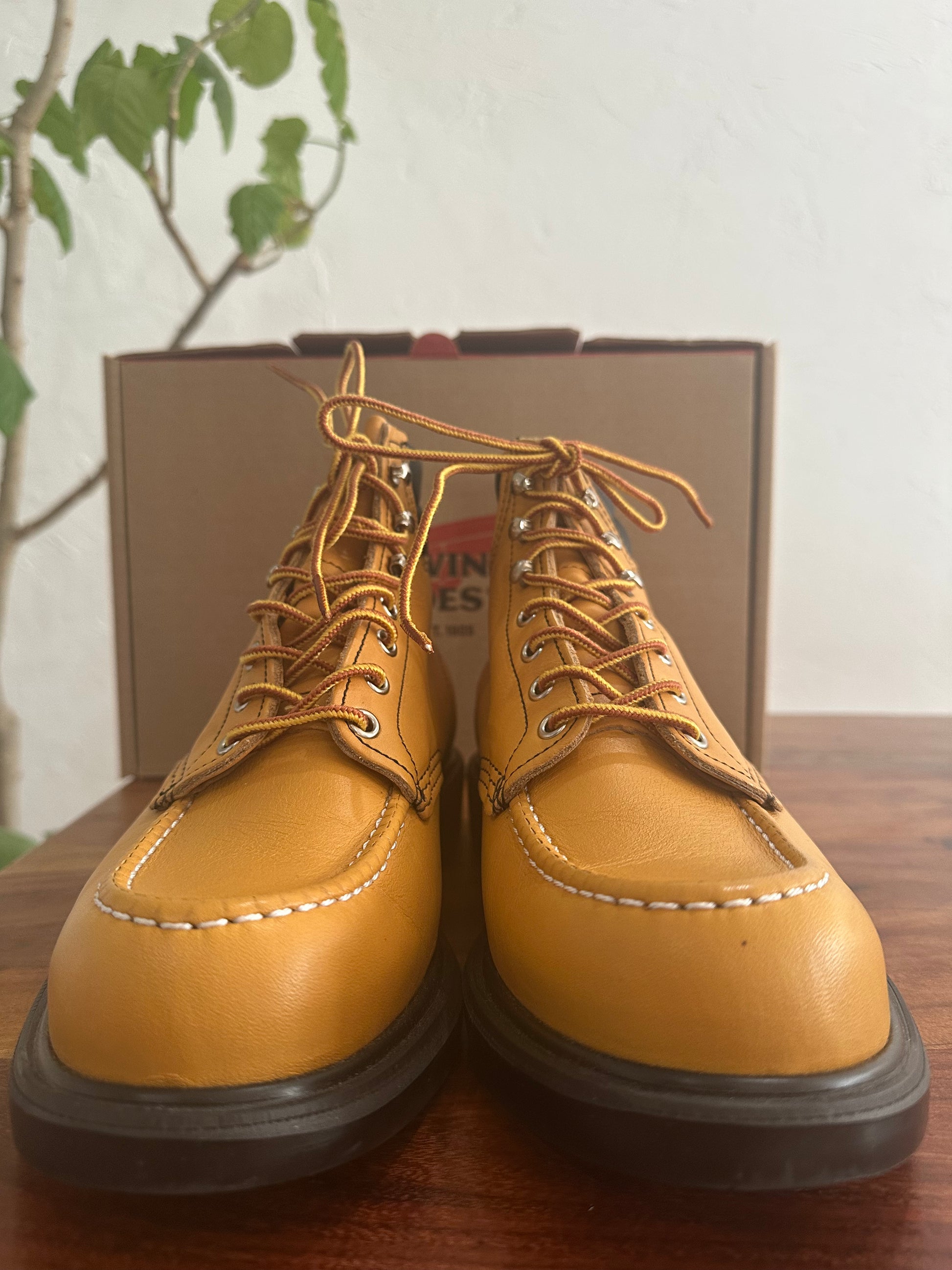 Red Wing (レッドウィング) 8807 SuperSole Moc 6-Inch メイズ (Maize) メイズ・マスタング (Maize Mustang) スーパーソール (SuperSole) used boots - toe_1 view
