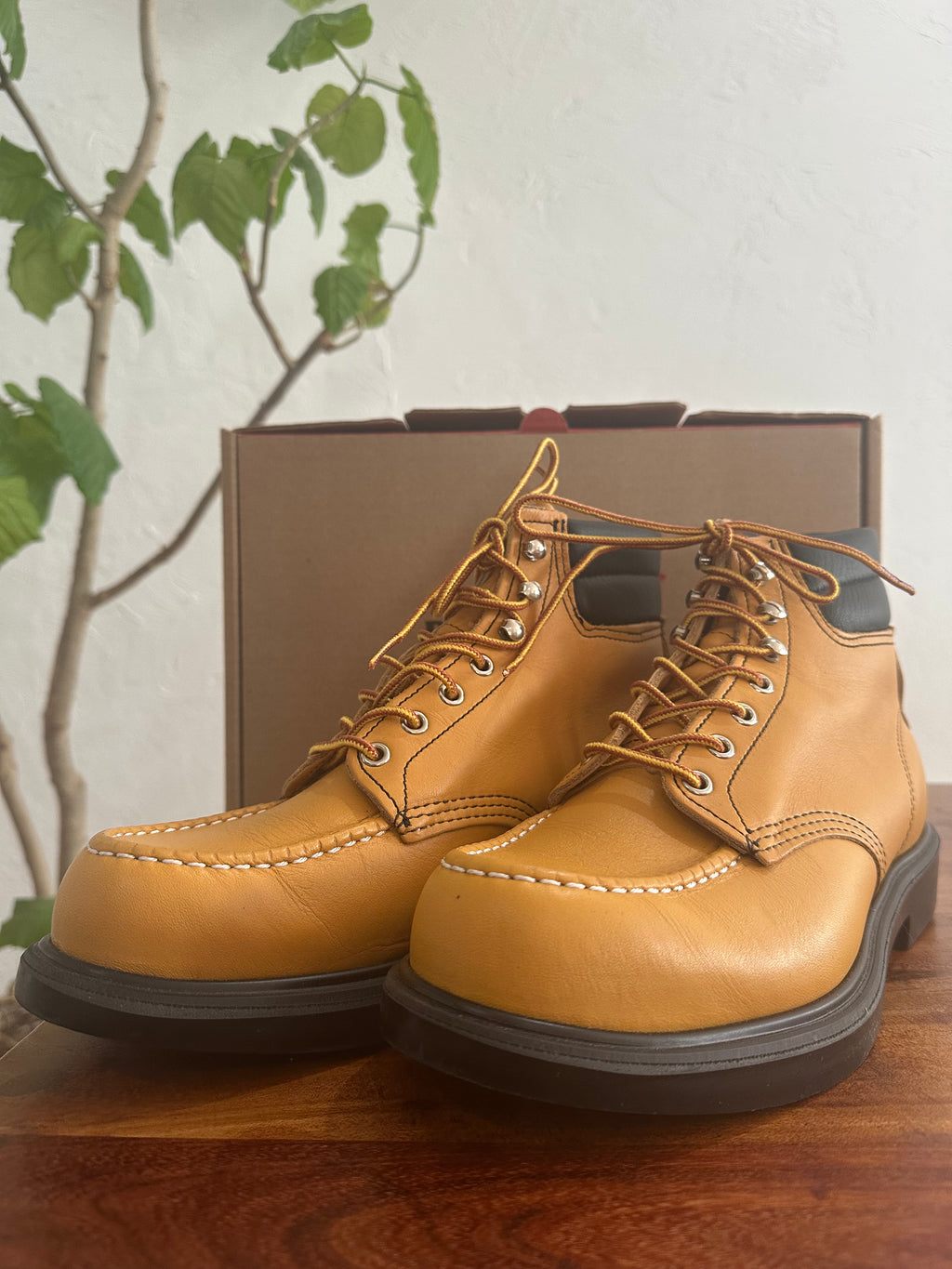 Red Wing (レッドウィング) 8807 SuperSole Moc 6-Inch メイズ (Maize) メイズ・マスタング (Maize Mustang) スーパーソール (SuperSole) used boots - toe_3 view