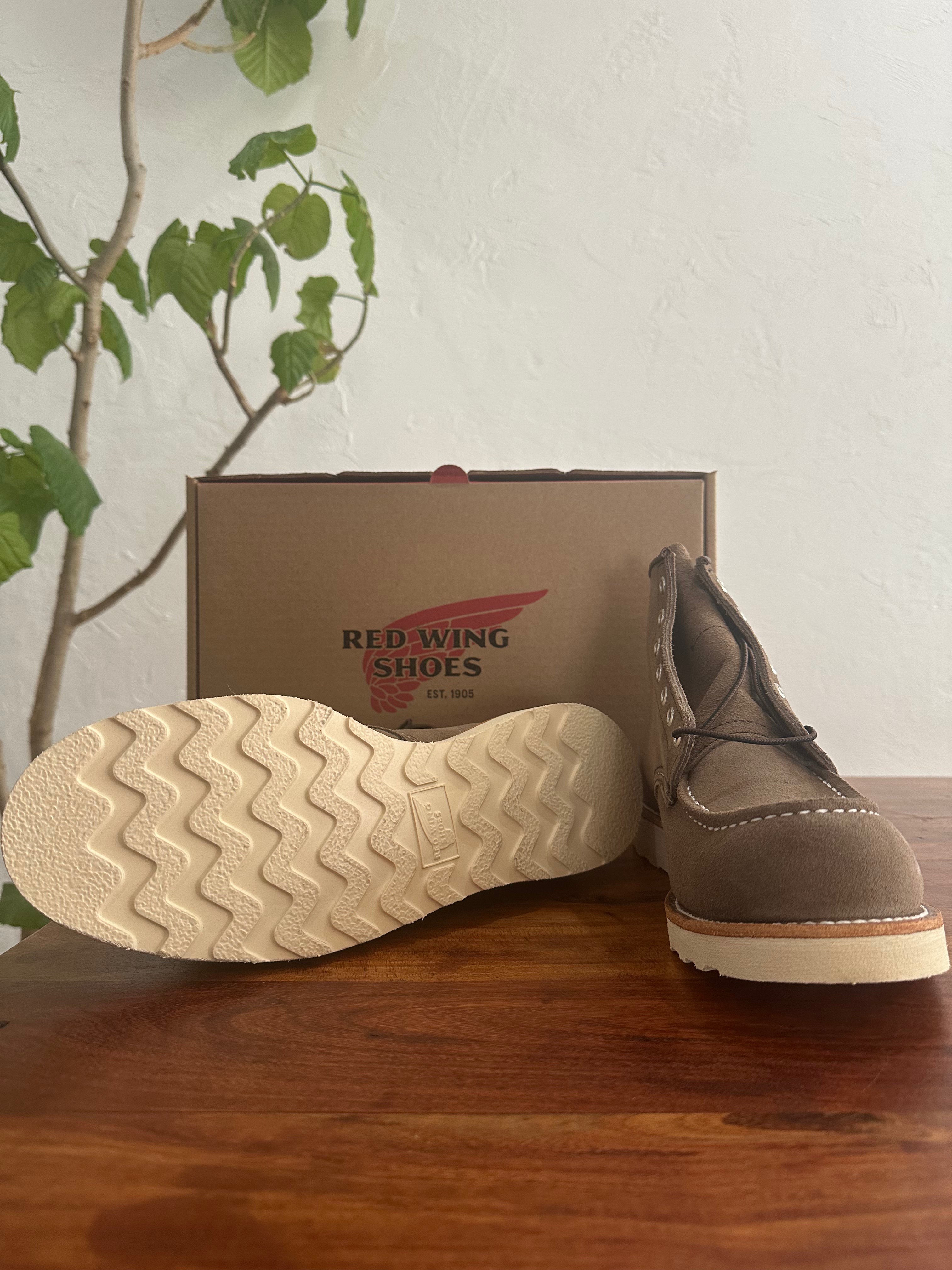 Red Wing (レッドウィング) 8838 6-inch Classic Moc サンドストーン（ベージュ系） サンドストーン「モハヴェ」ラフアウト トラクショントレッドソール used boots - fr_3 view