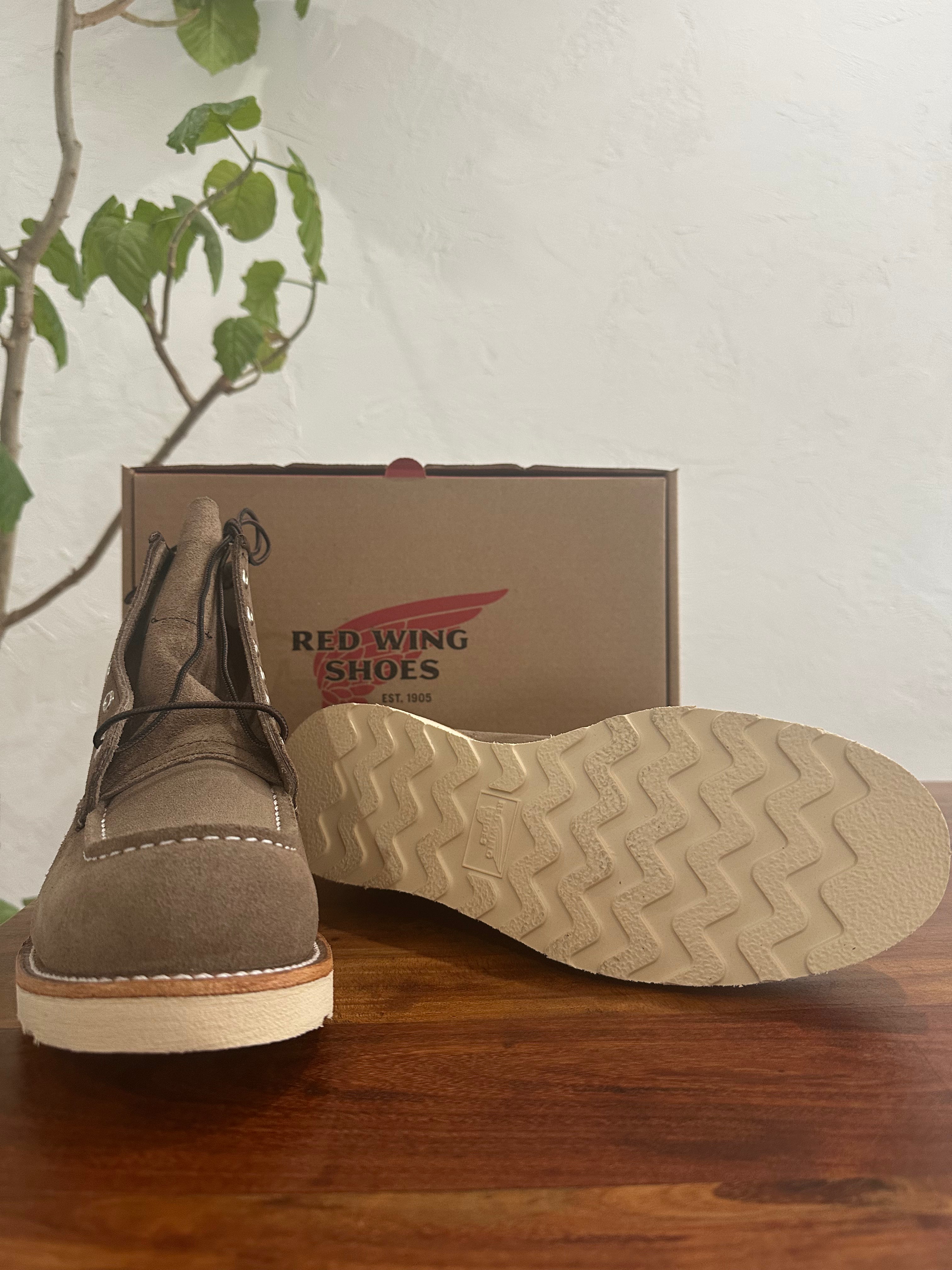 Red Wing (レッドウィング) 8838 6-inch Classic Moc サンドストーン（ベージュ系） サンドストーン「モハヴェ」ラフアウト トラクショントレッドソール used boots - fr_4 view