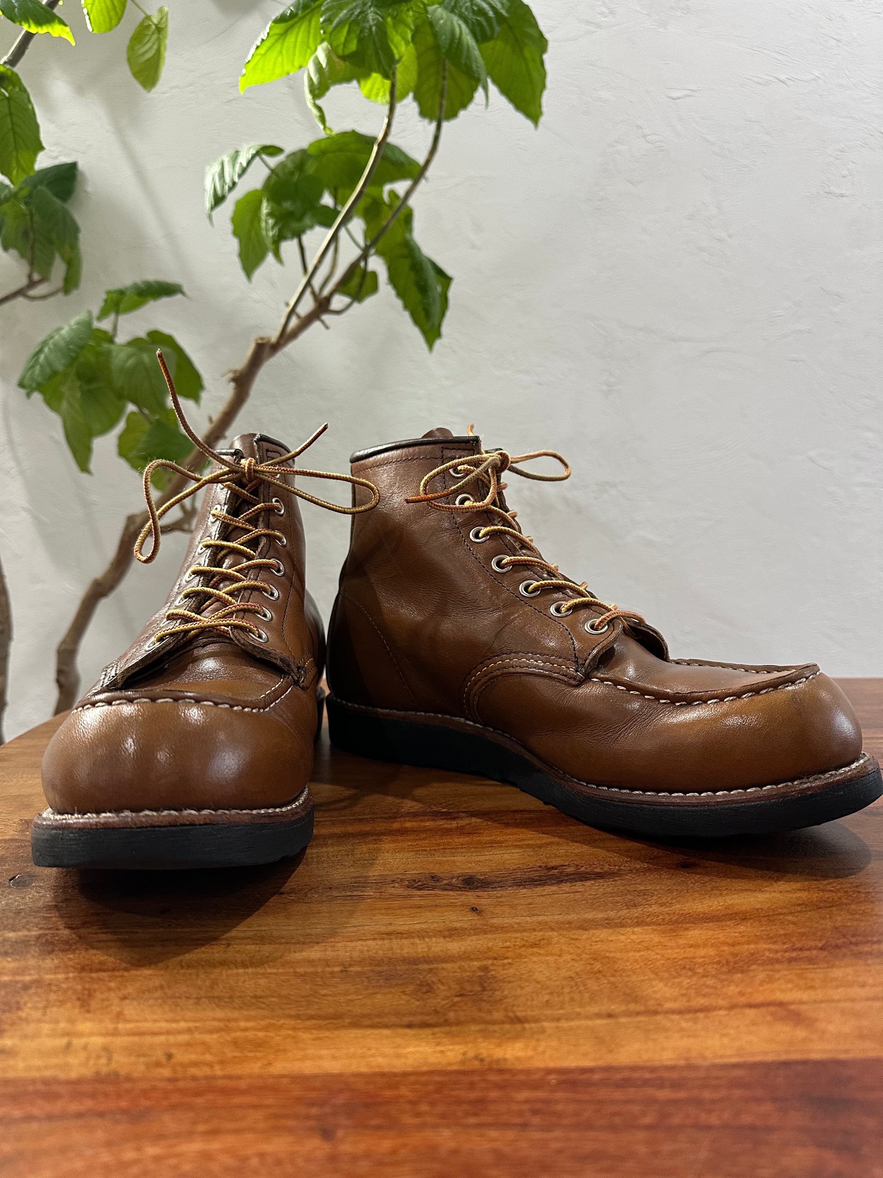 Red Wing (レッドウィング) 8852 Classic Moc 6-Inch ベルヴァ (Velva) ベルヴァリタン (Velva Retan) ブラック・トラクショントレッド (Black Traction Tred) used boots - fr_1 view